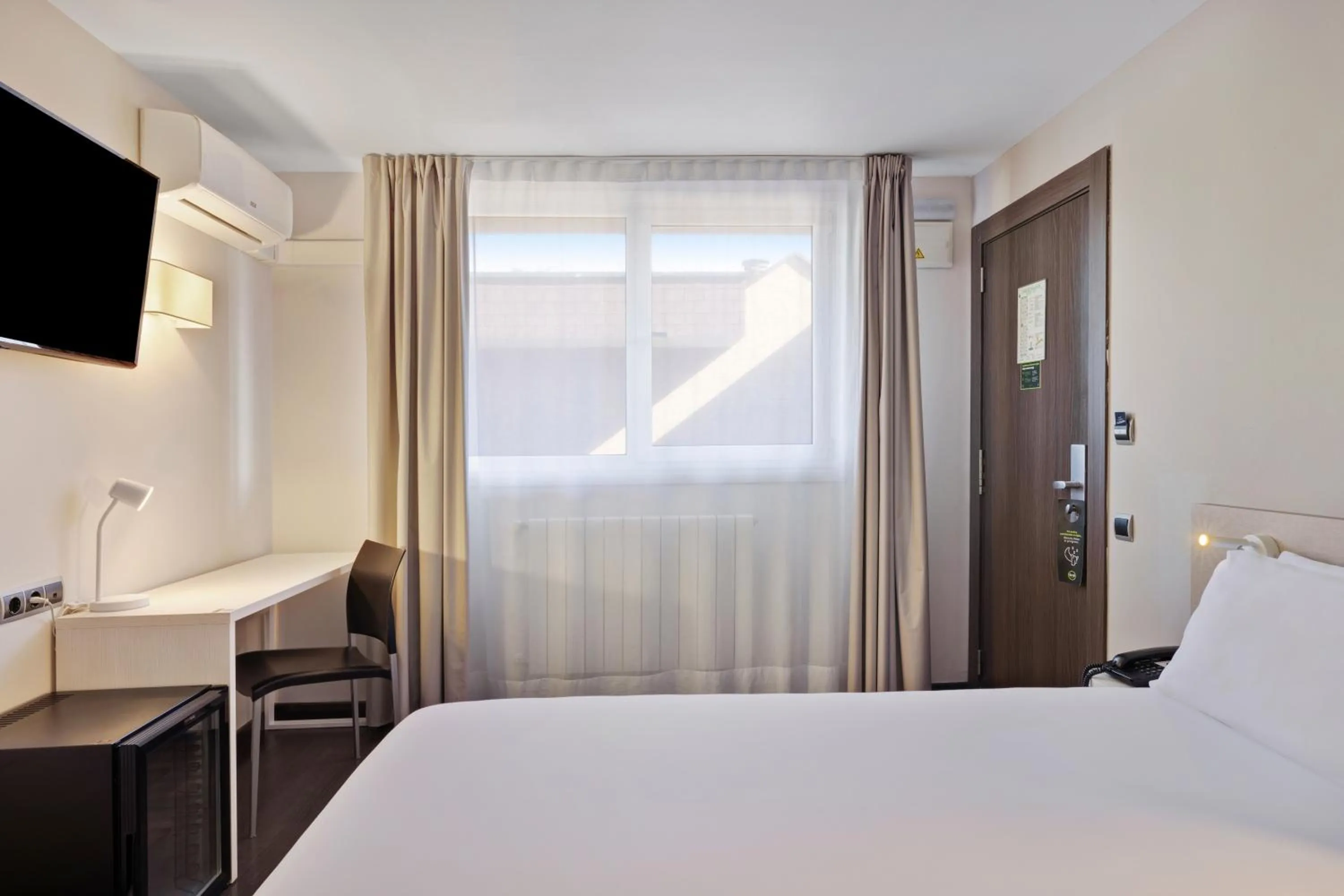 Bed in B&B HOTEL Oviedo