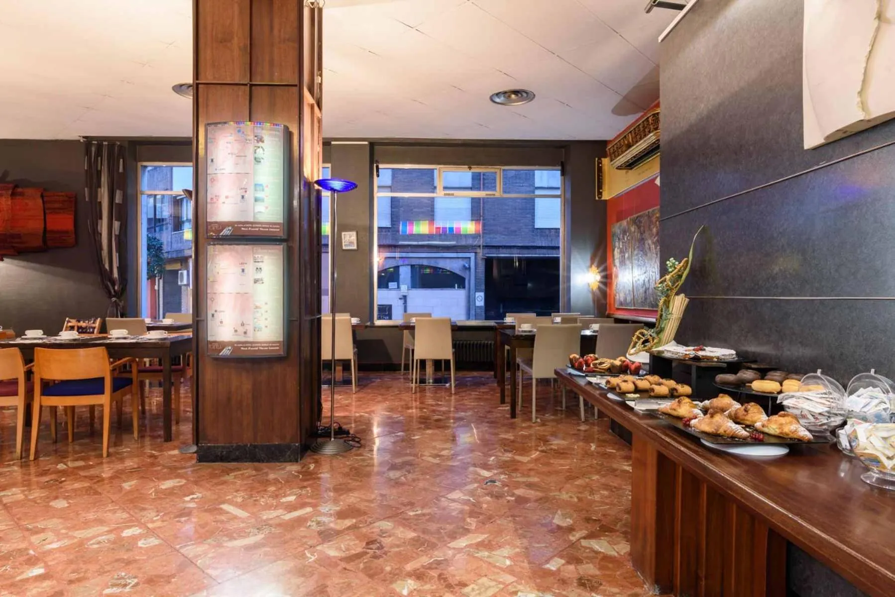 Lounge or bar in Crisol Quindós