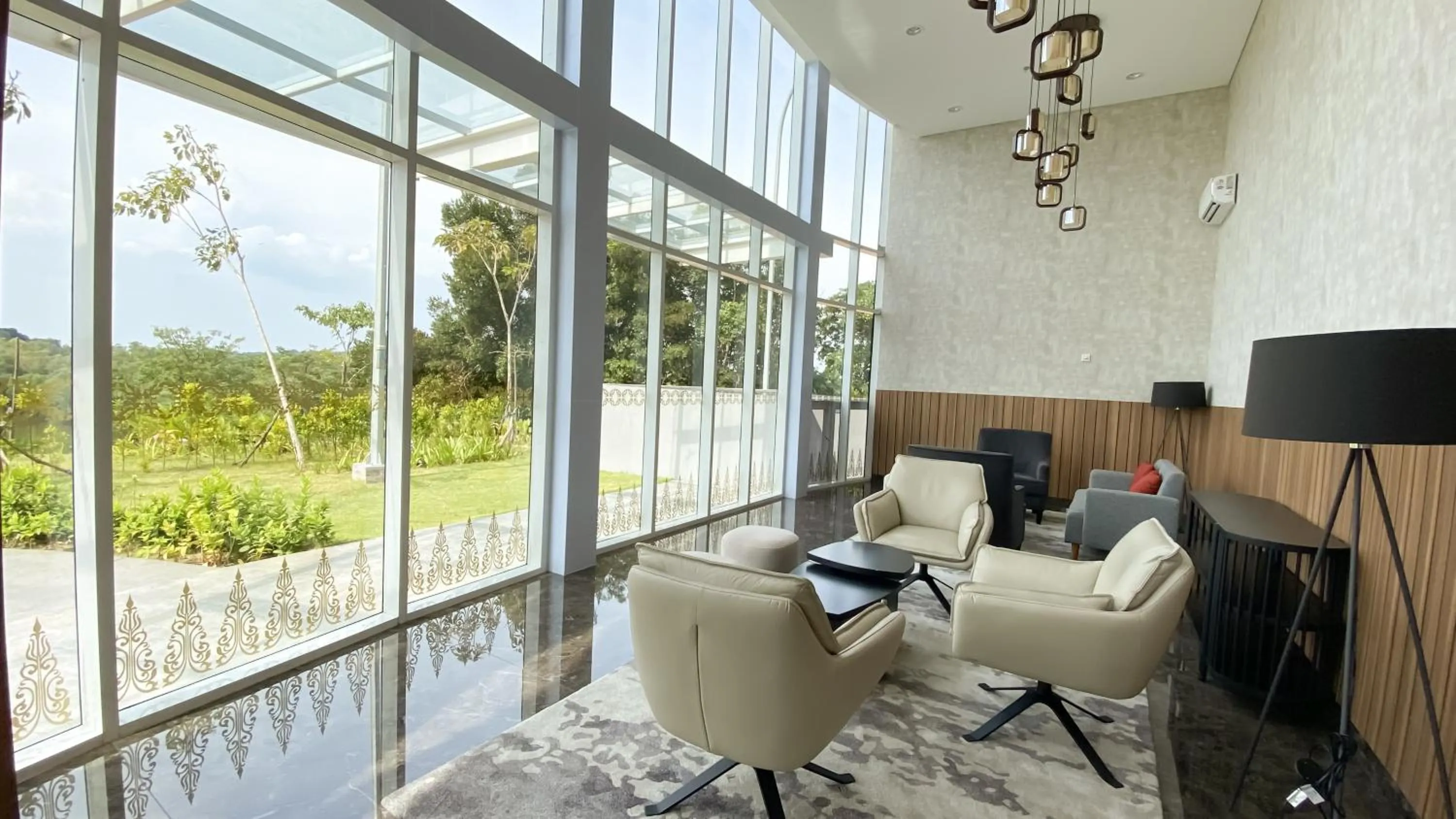 Lobby or reception in REOTEL at THE NOVE - NUVASA BAY Serviced Apartment