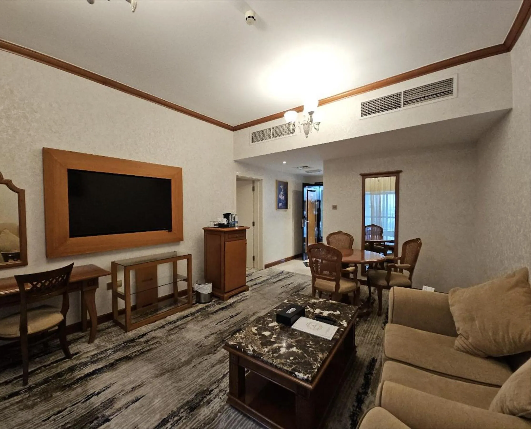 TV and multimedia in Royal Concorde Hotel & Suite