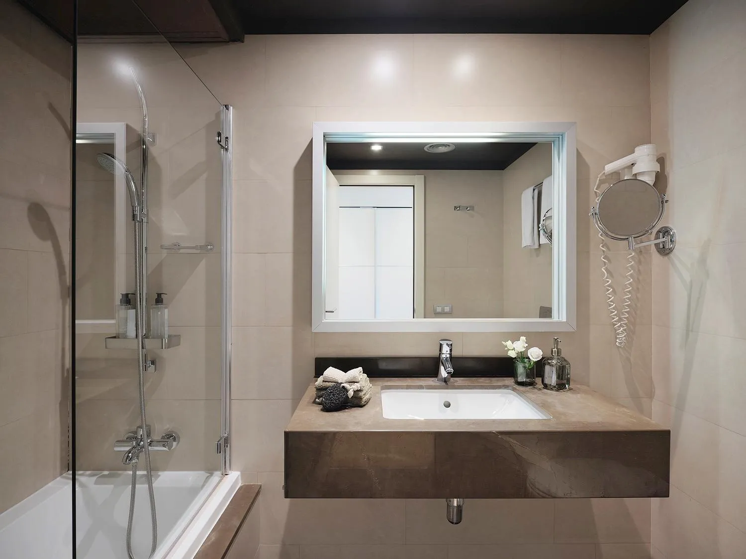 Bathroom in Qgat Restaurant Events & Hotel