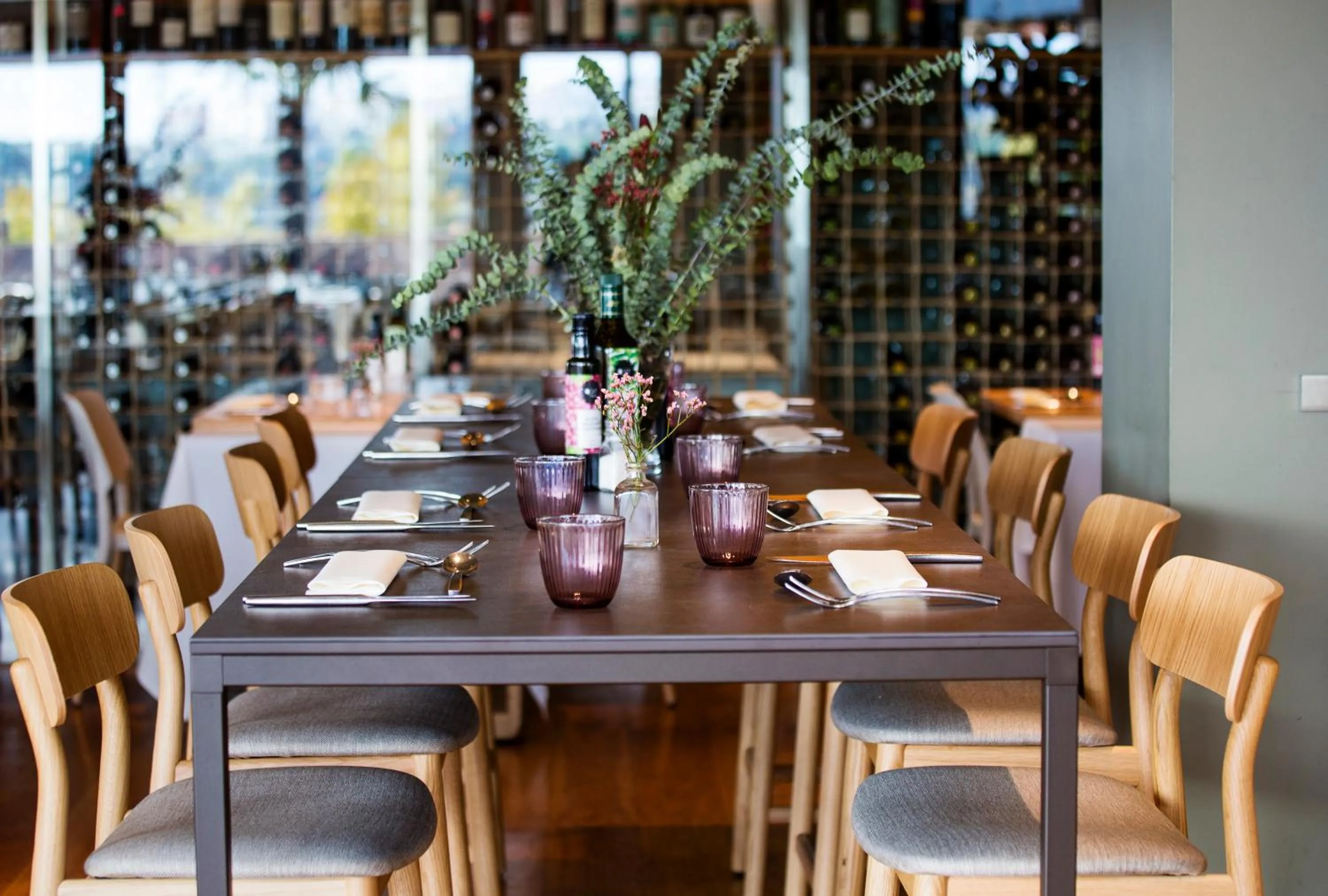 Restaurant/places to eat in Qgat Restaurant Events & Hotel