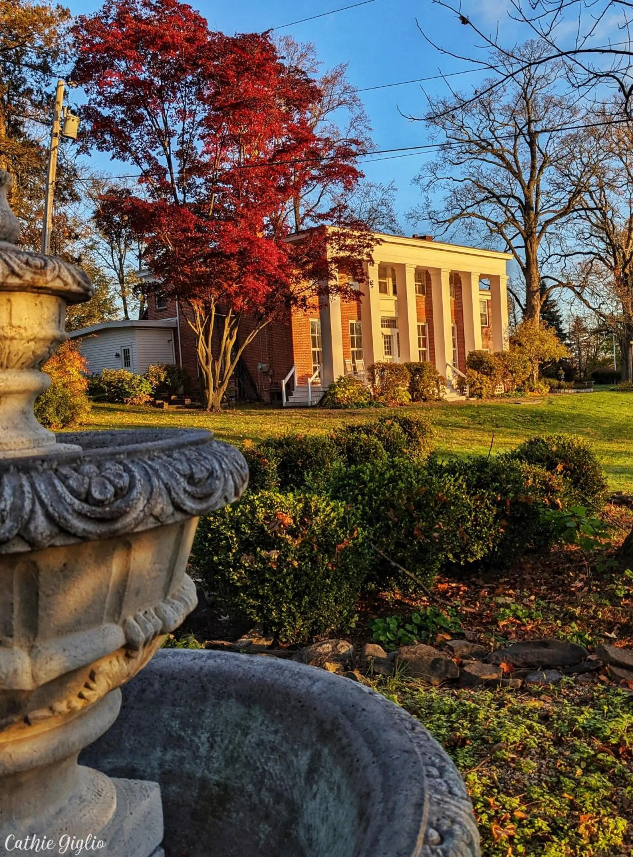 Property building in Cromwell Manor Inn
