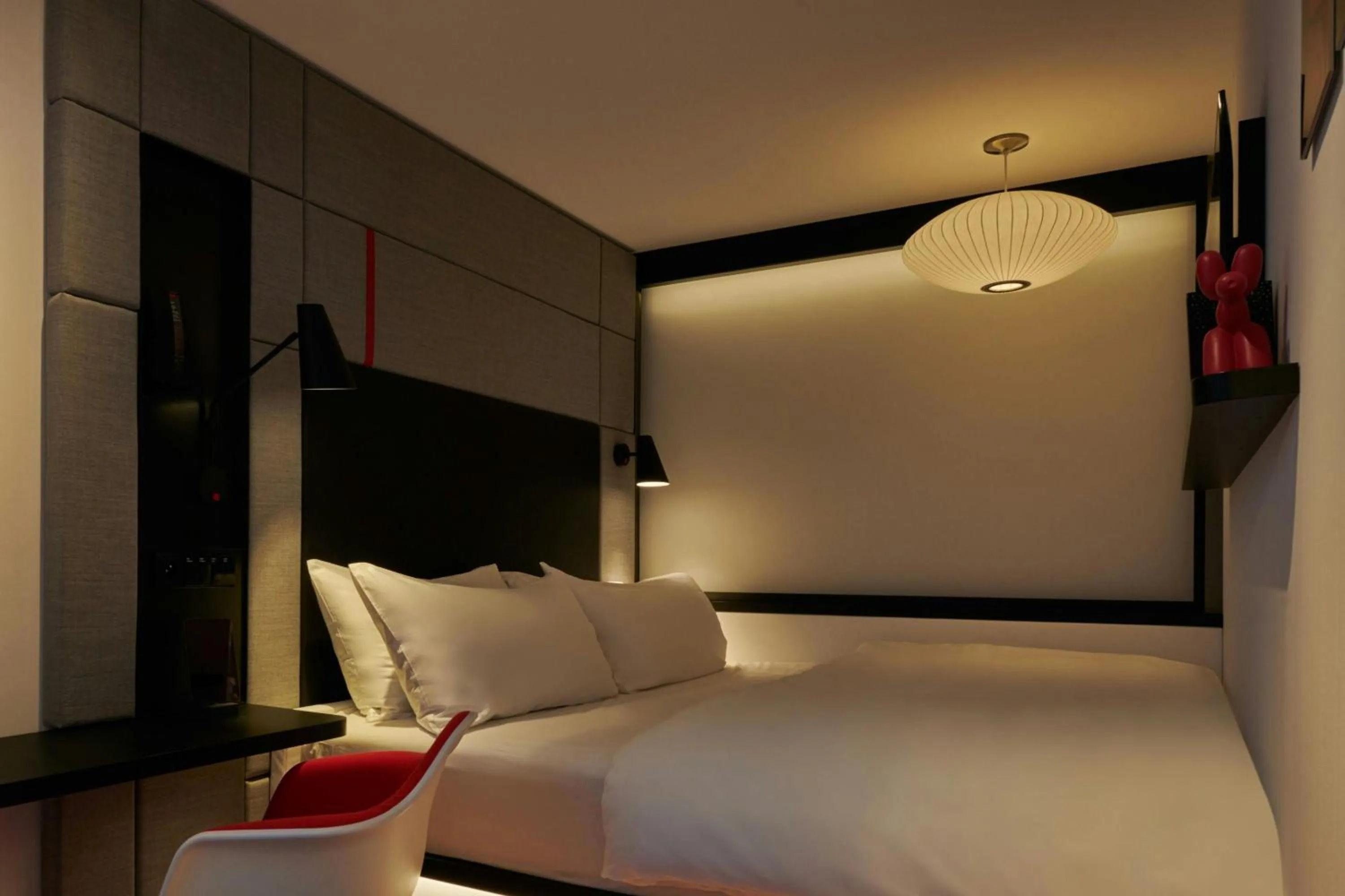 Bedroom, Bed in citizenM Paris Opera