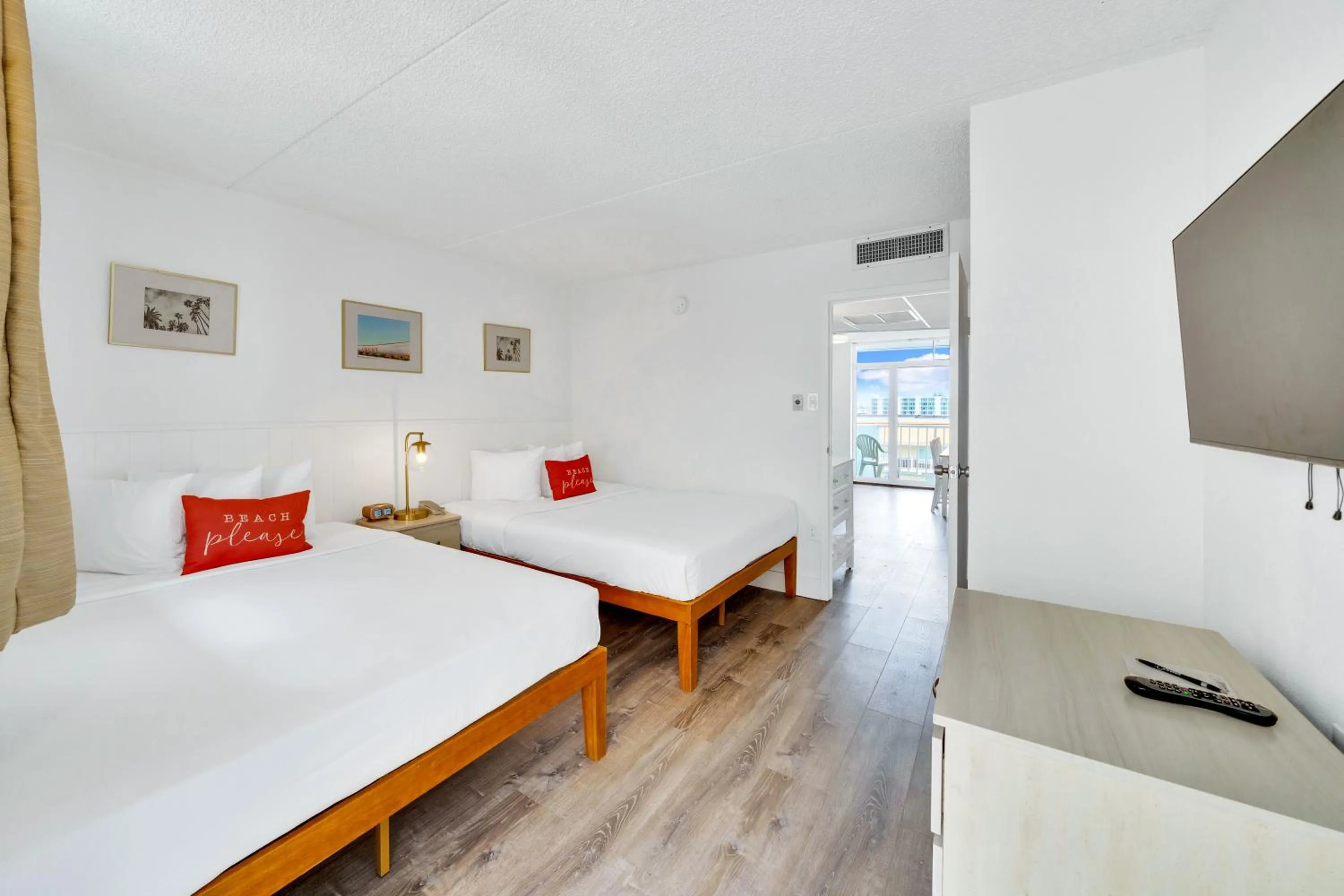 Bedroom, Bed in Madison Resort Wildwood Crest