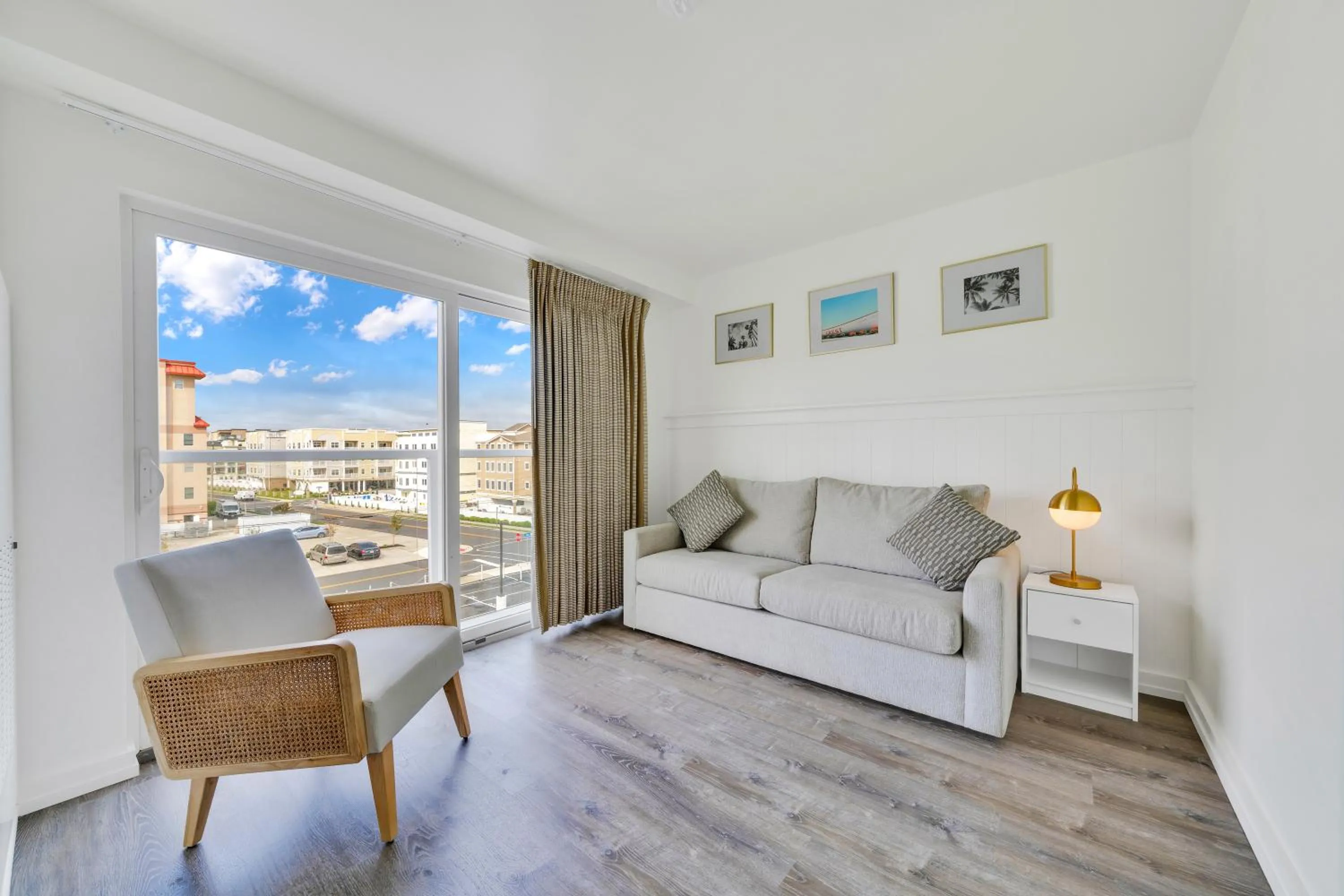 Living room in Madison Resort Wildwood Crest