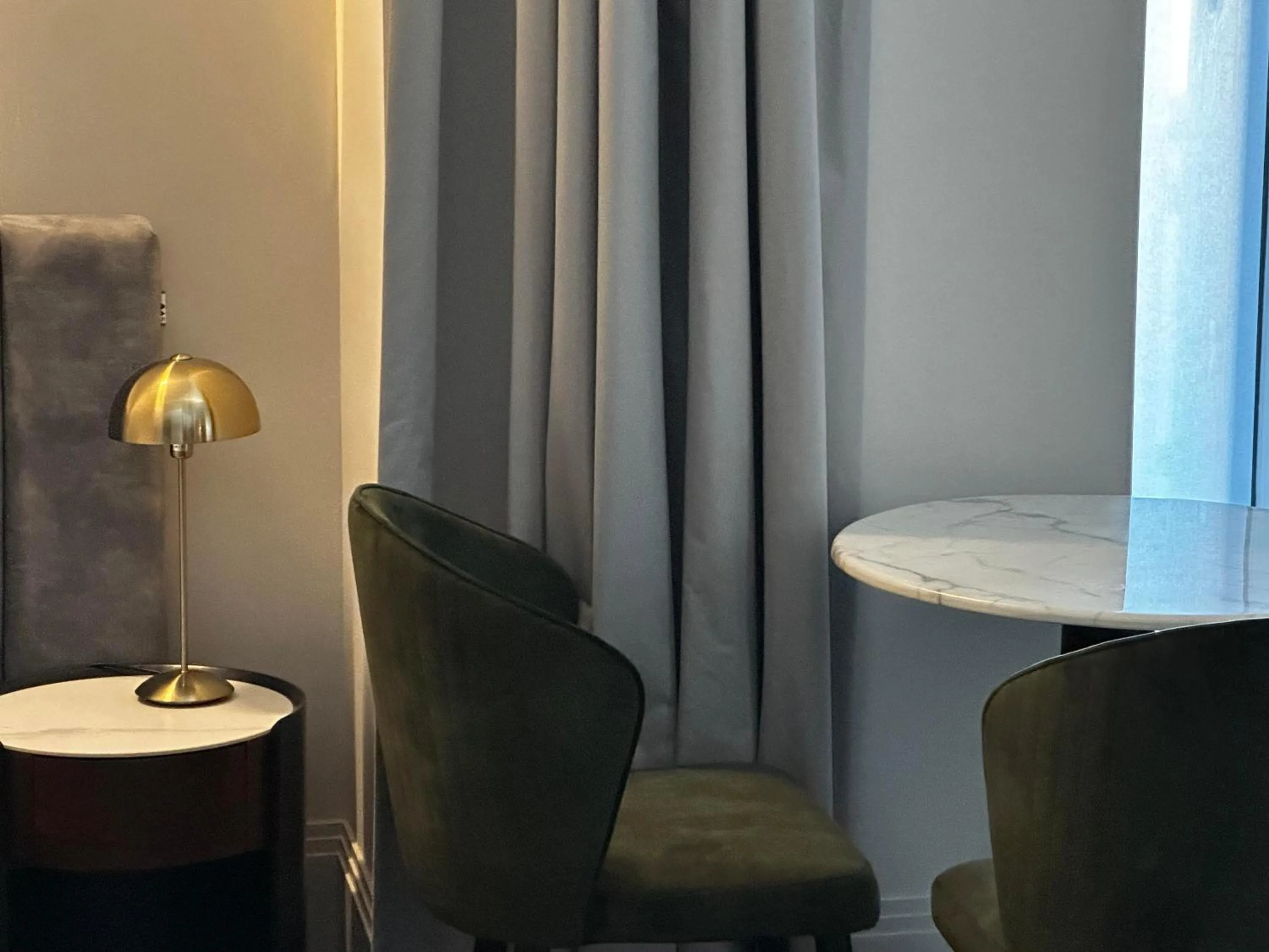 Seating area in Vive Hotel