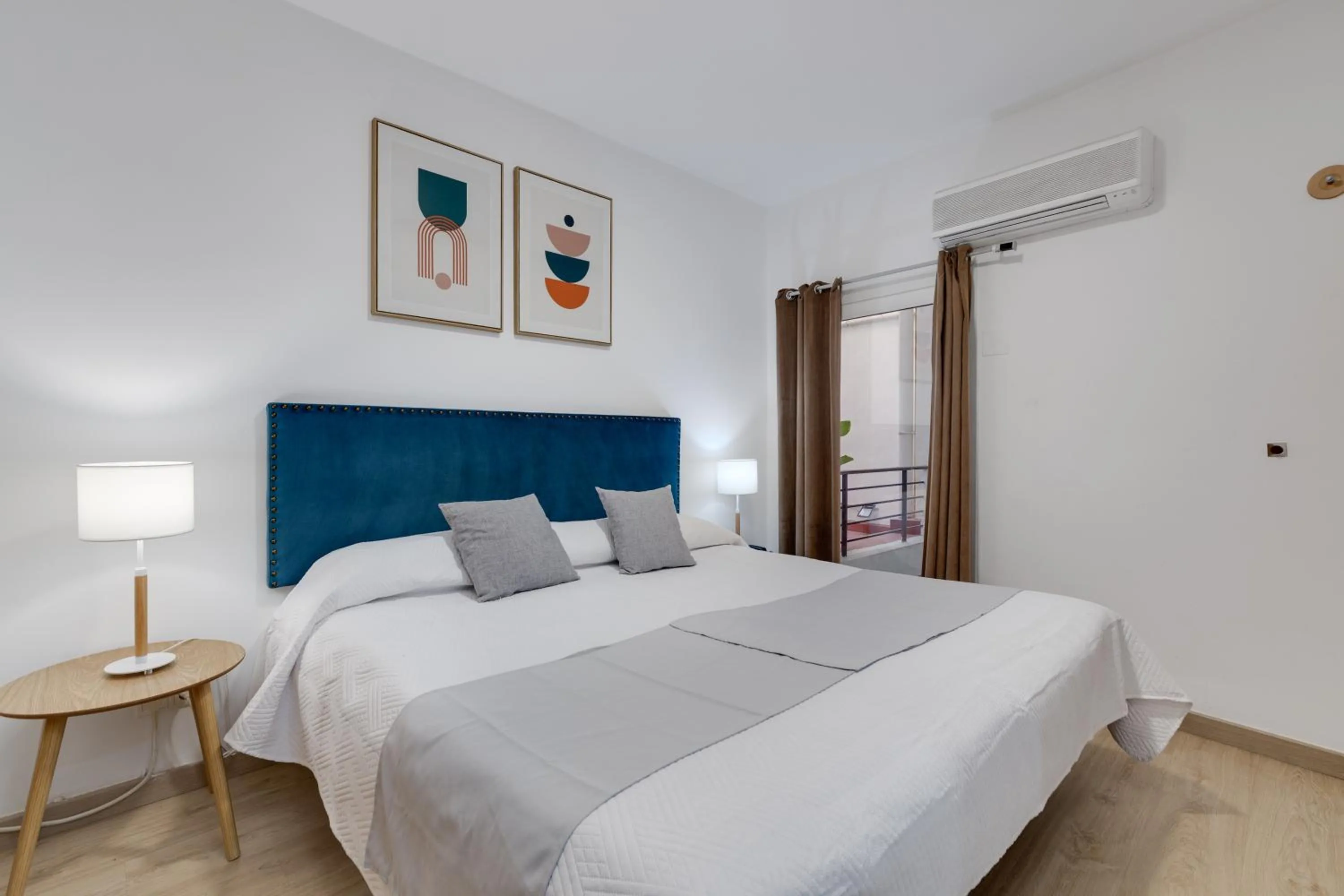 Photo of the whole room, Bed in Hotel Madrid