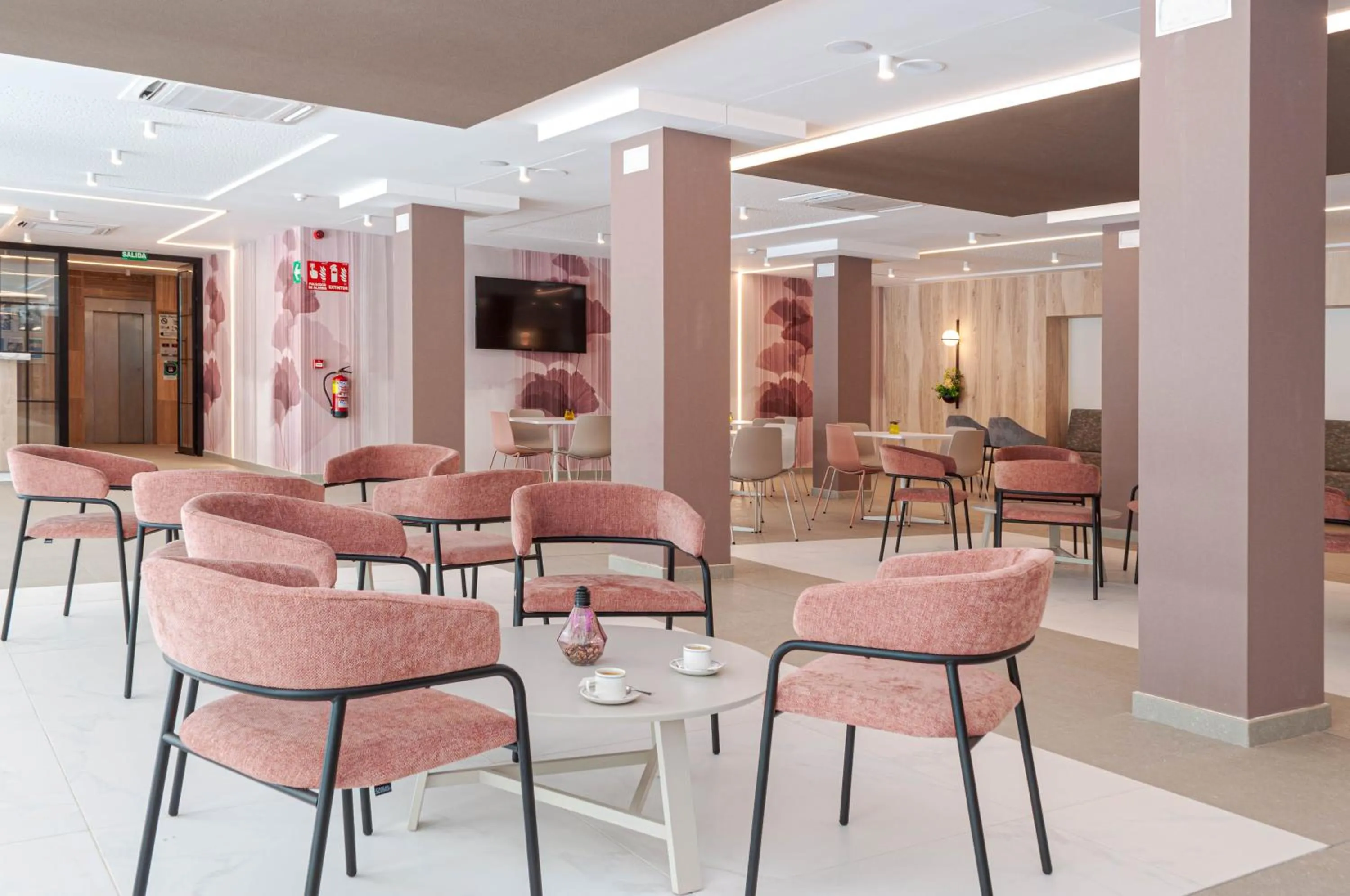 Lounge or bar in Prince Park