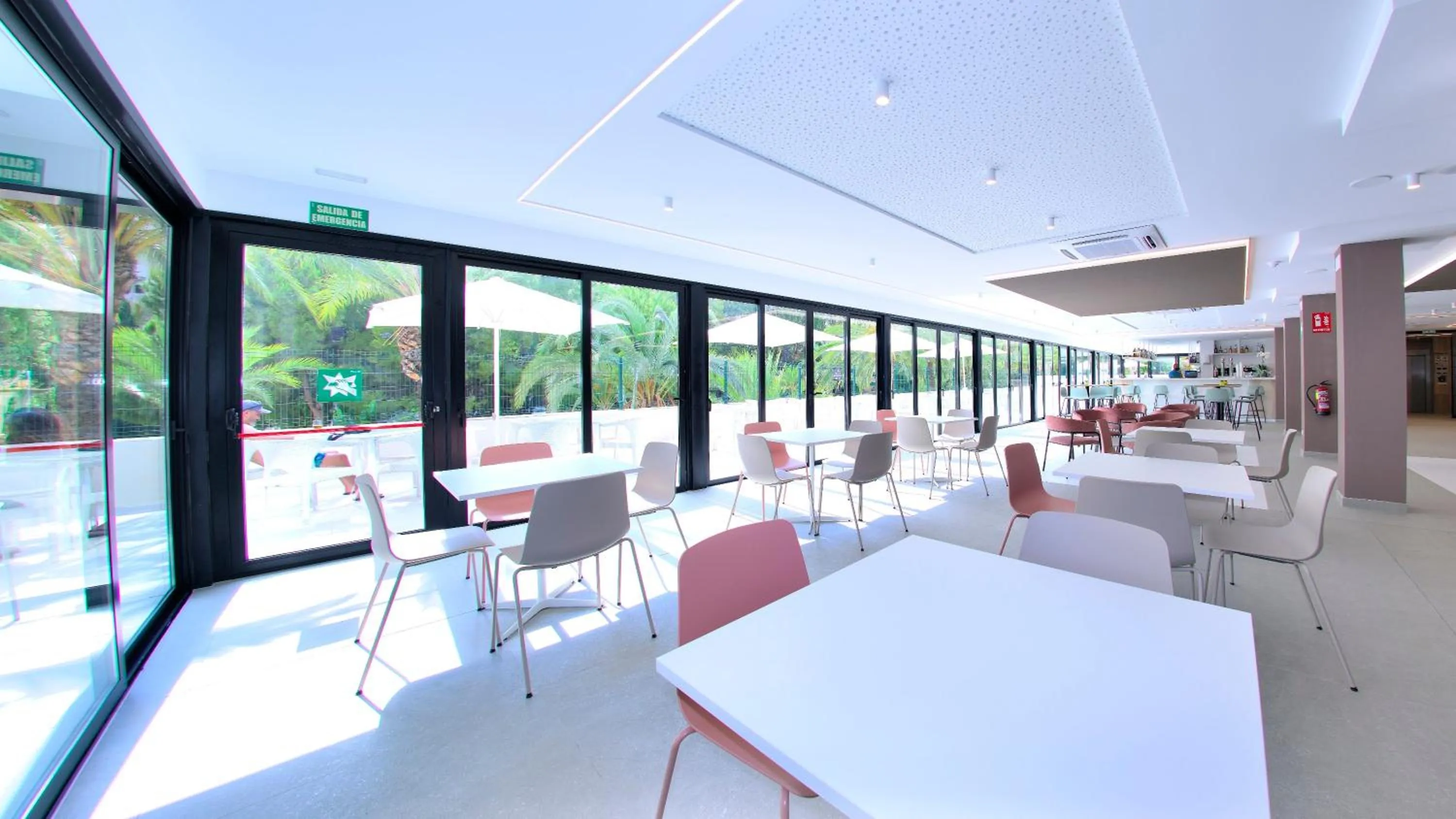 Lounge or bar in Prince Park