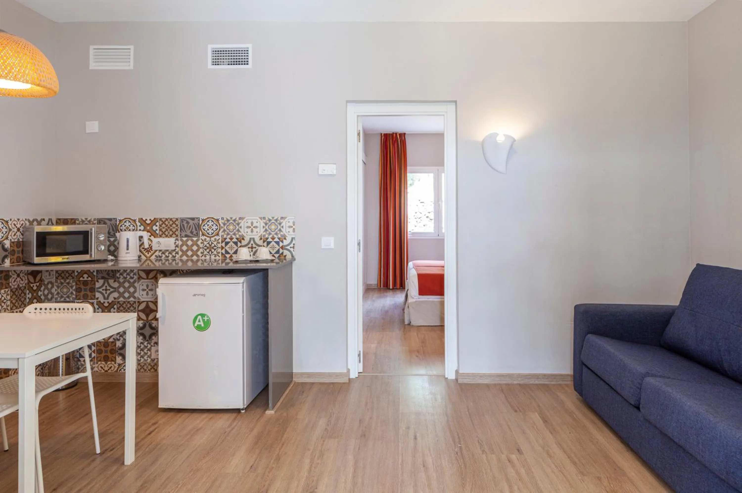 Coffee/tea facilities in Minura Sur Menorca