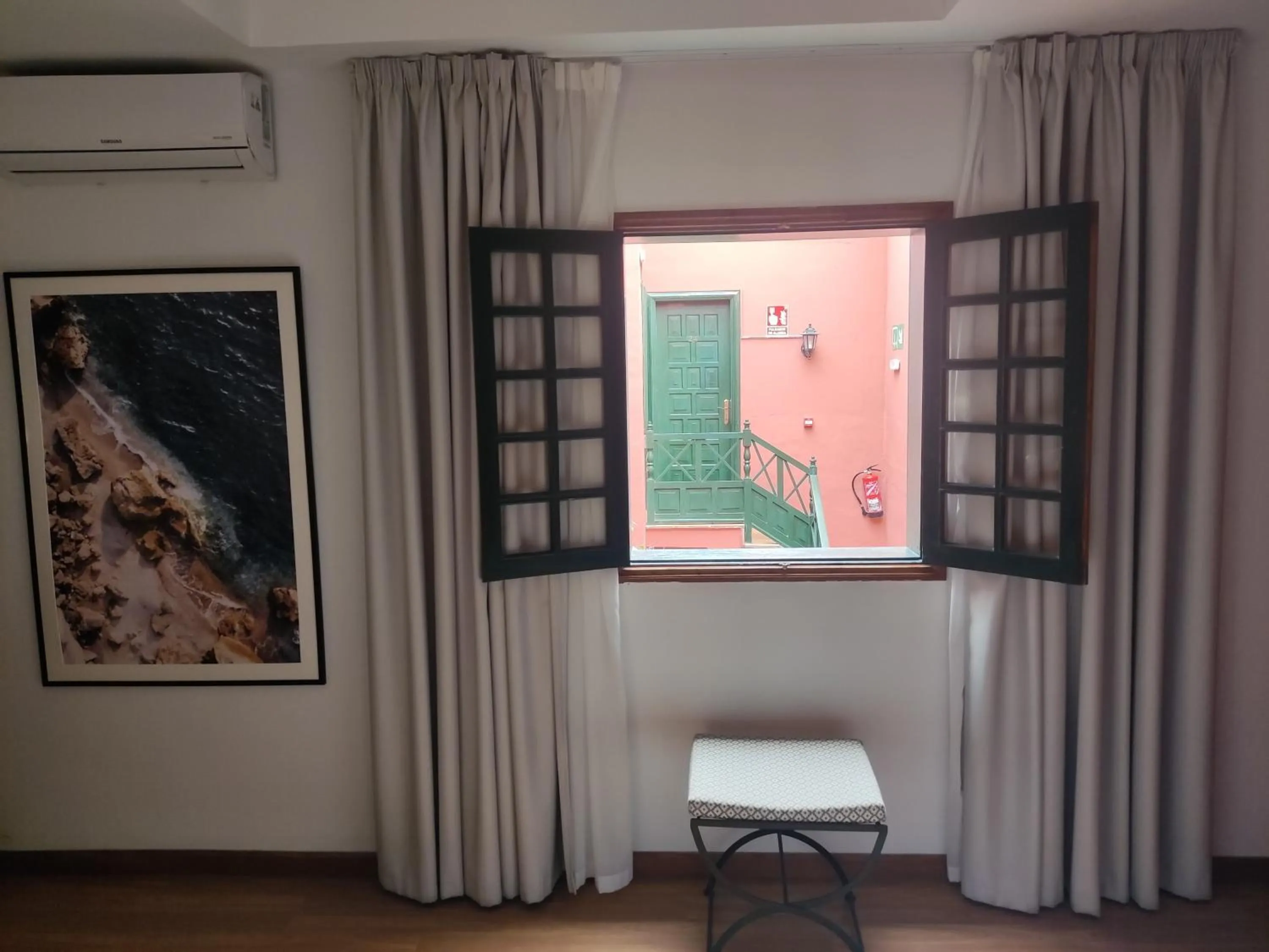 Photo of the whole room in Hotel Rural Finca de La Florida