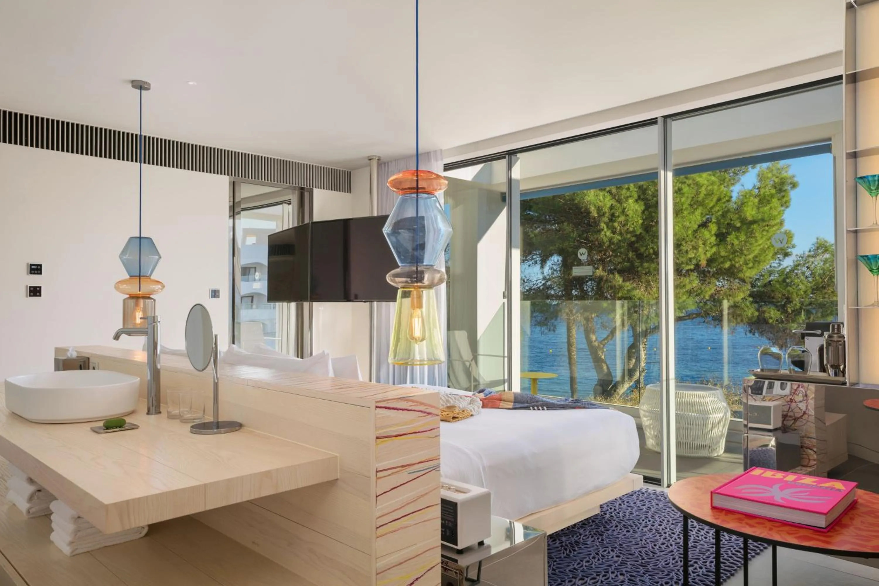 Photo of the whole room in W Ibiza