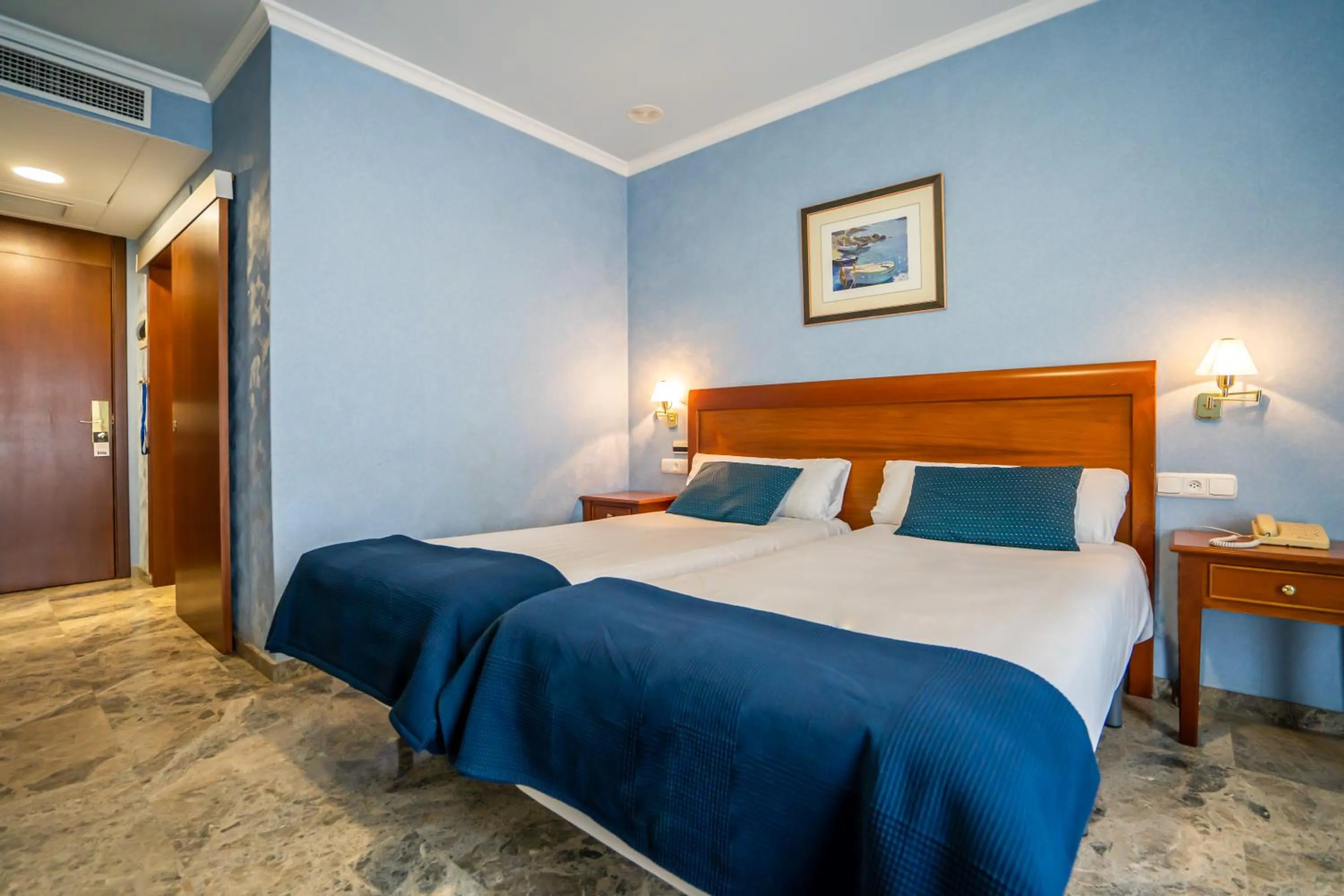 Facility for disabled guests, Bed in Hotel Bartos