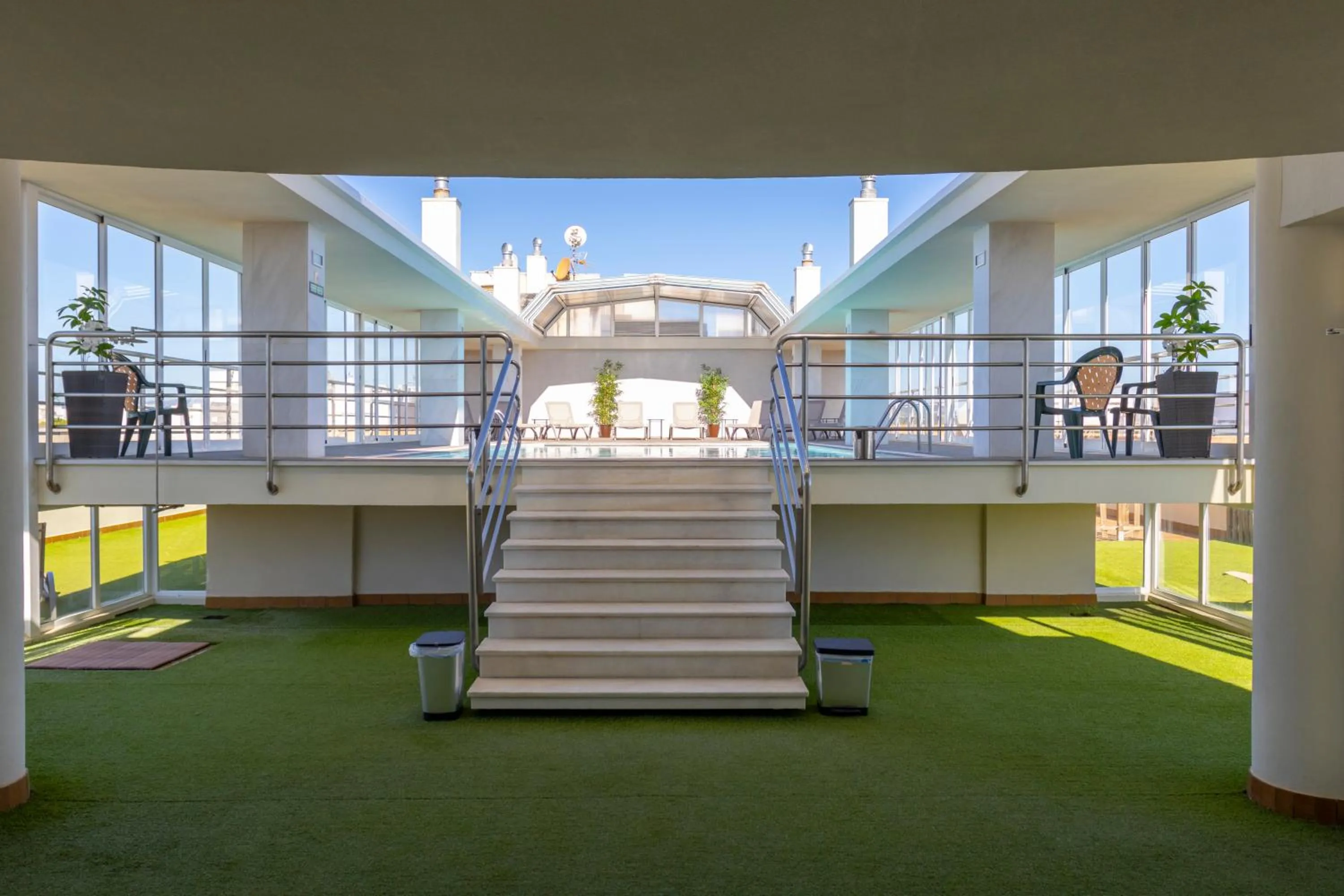 Swimming pool in Hotel Bartos