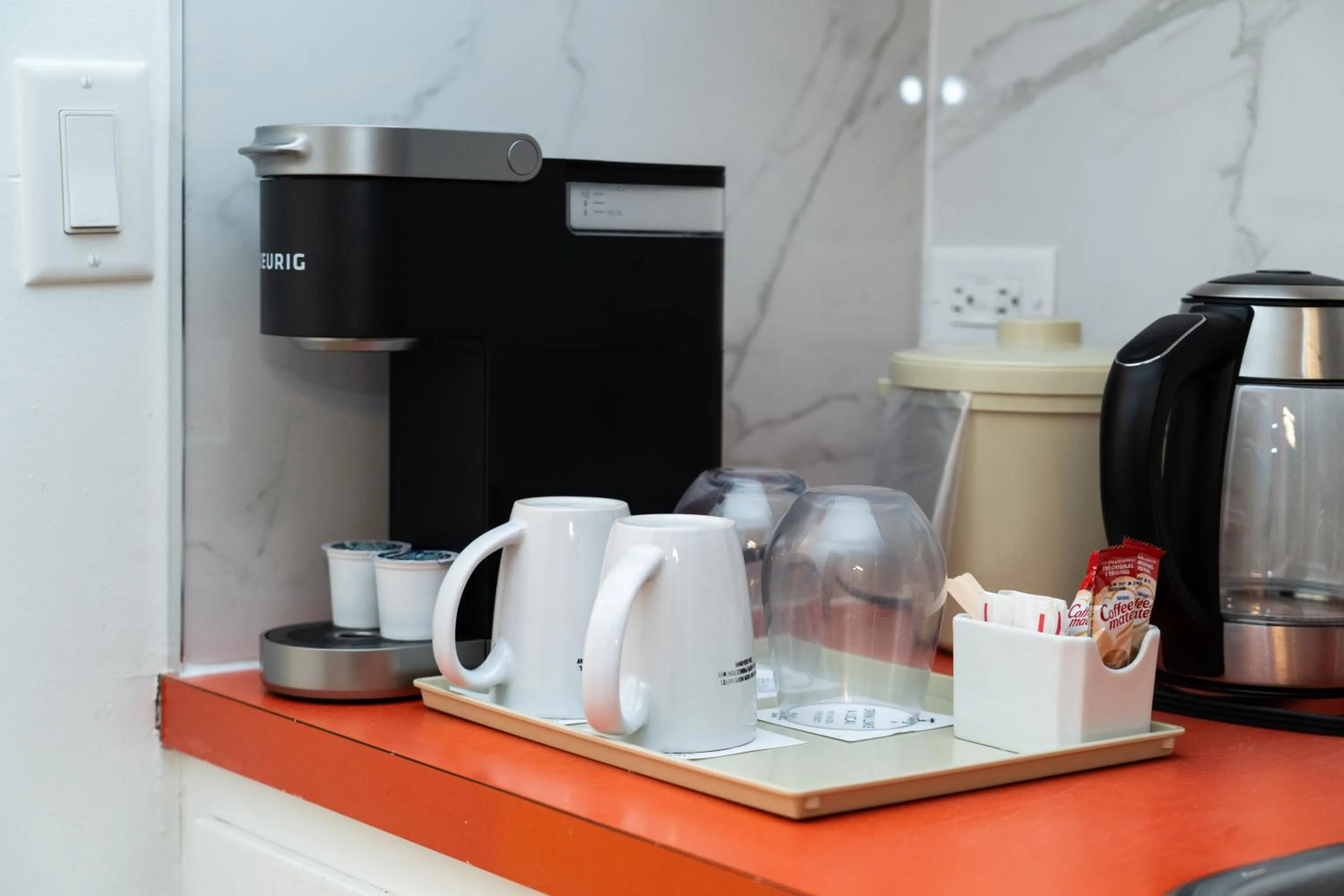 Coffee/tea facilities in Mountain View Hope Motel