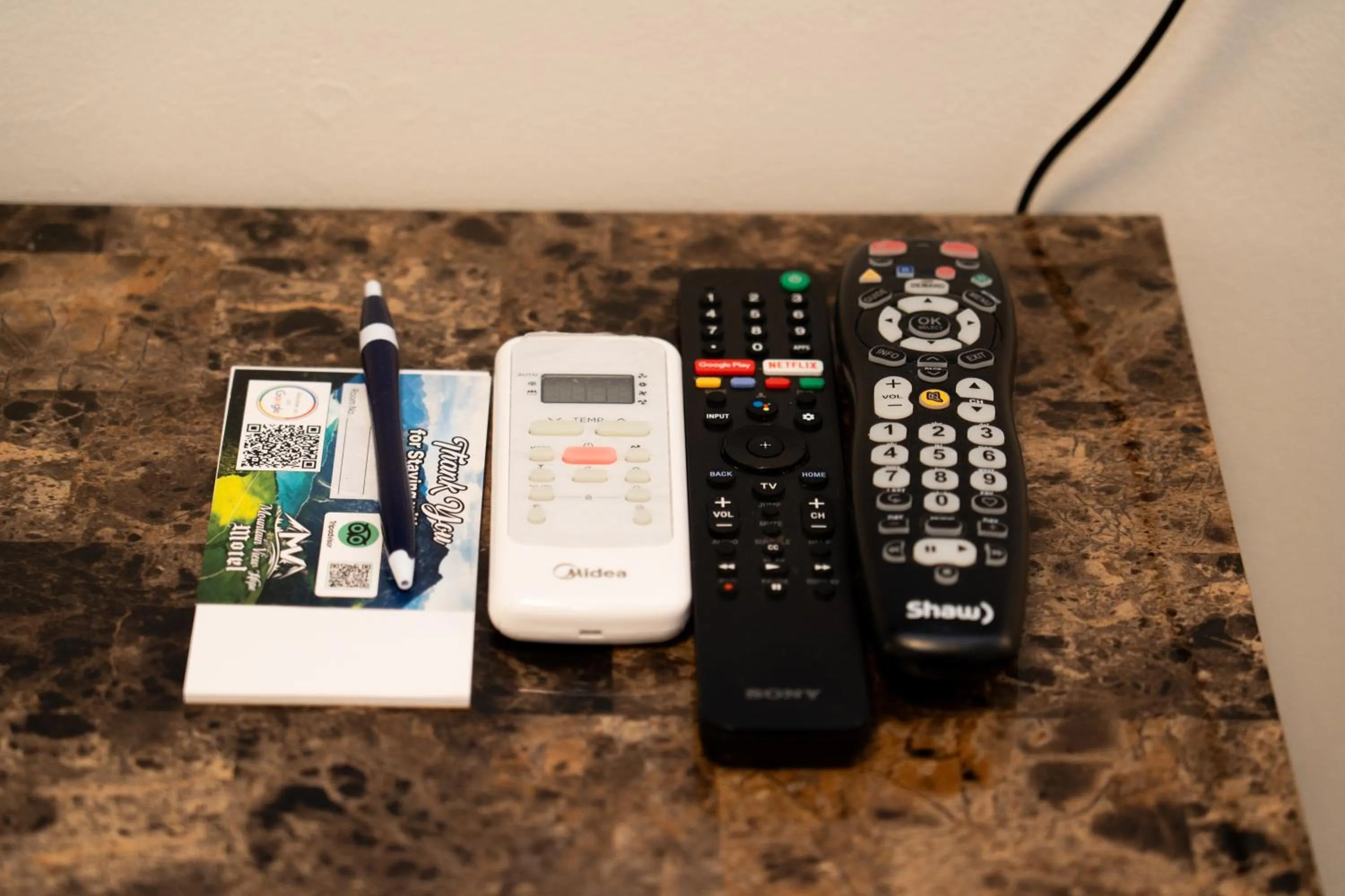 Photo of the whole room in Mountain View Hope Motel