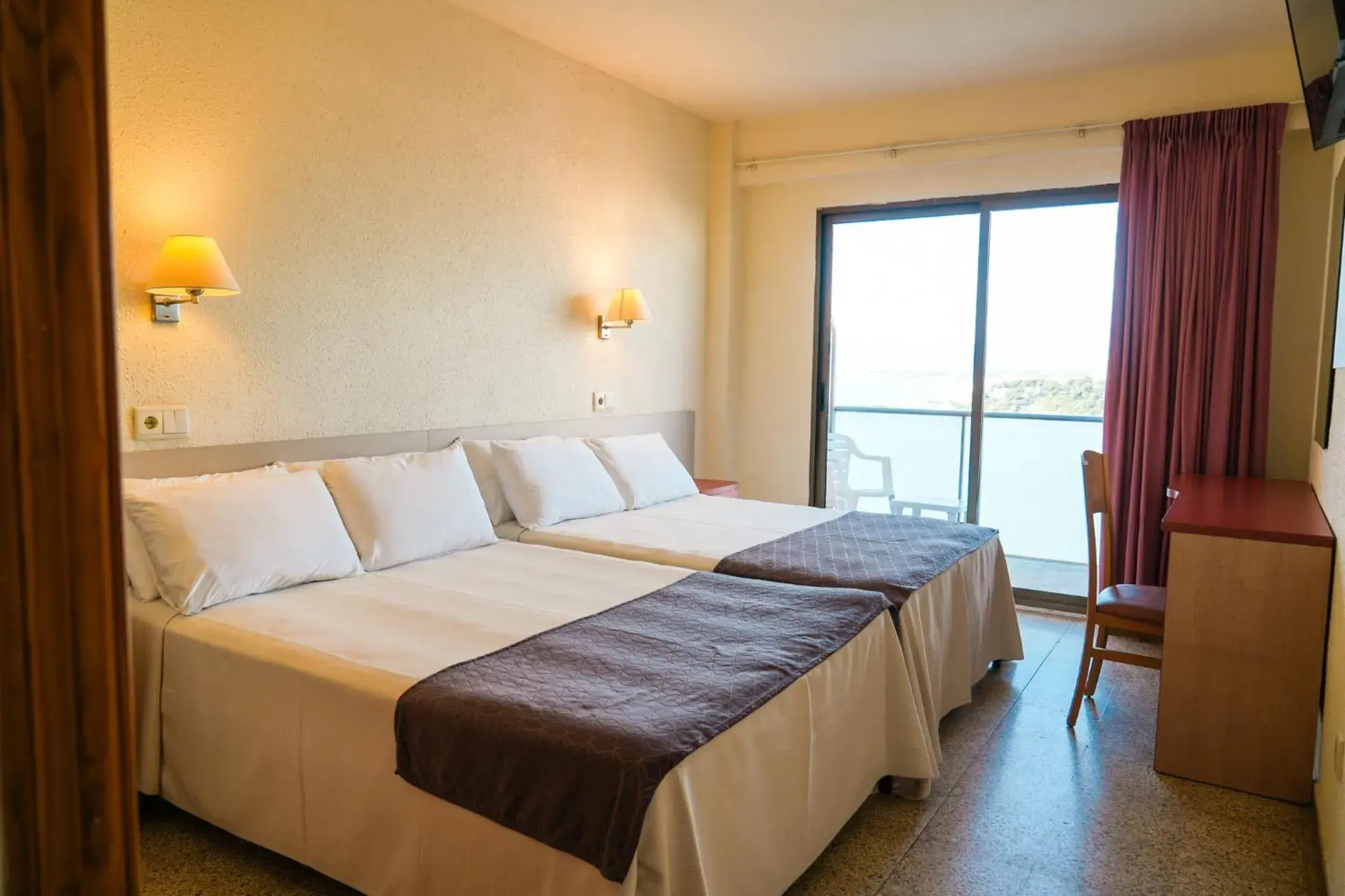 Twin Room in htop Molinos Park #htopEnjoy Twin Room in htop Molinos Park #htopEnjoy
