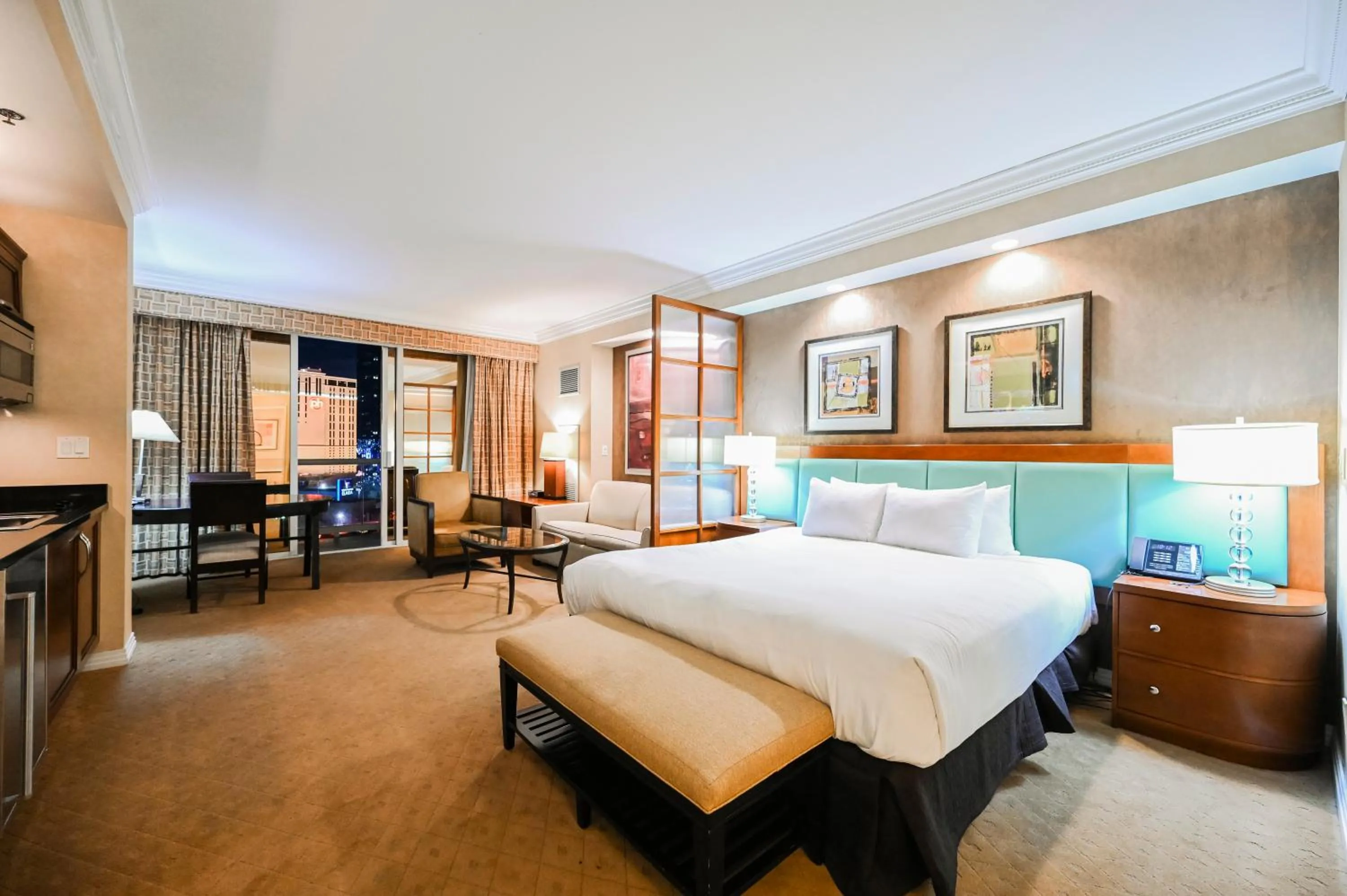 Bed in MGM Signature Towers, Balcony Suite, Strip View - NO RESORT FEES!