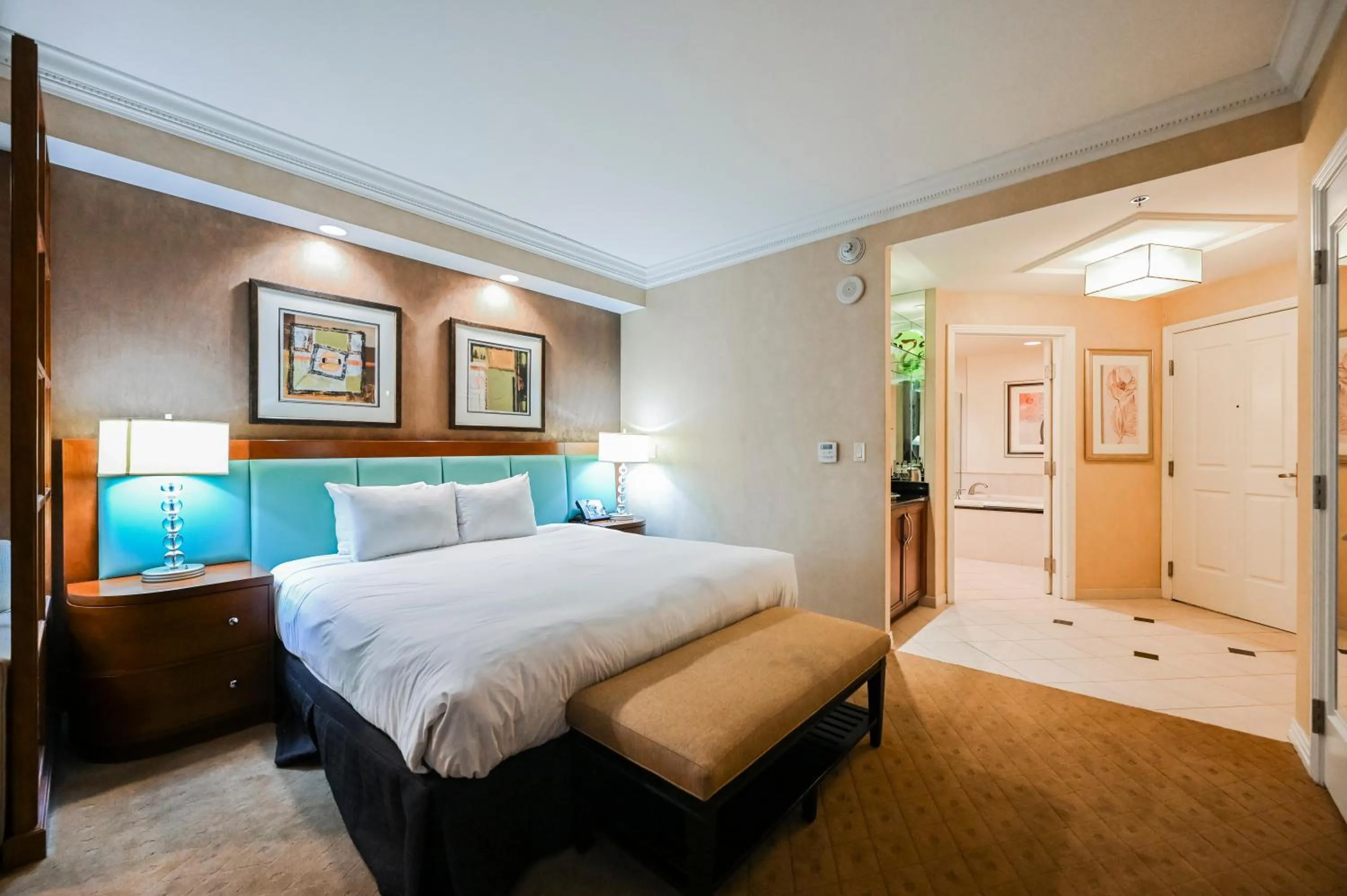 Bed in MGM Signature Towers, Balcony Suite, Strip View - NO RESORT FEES!