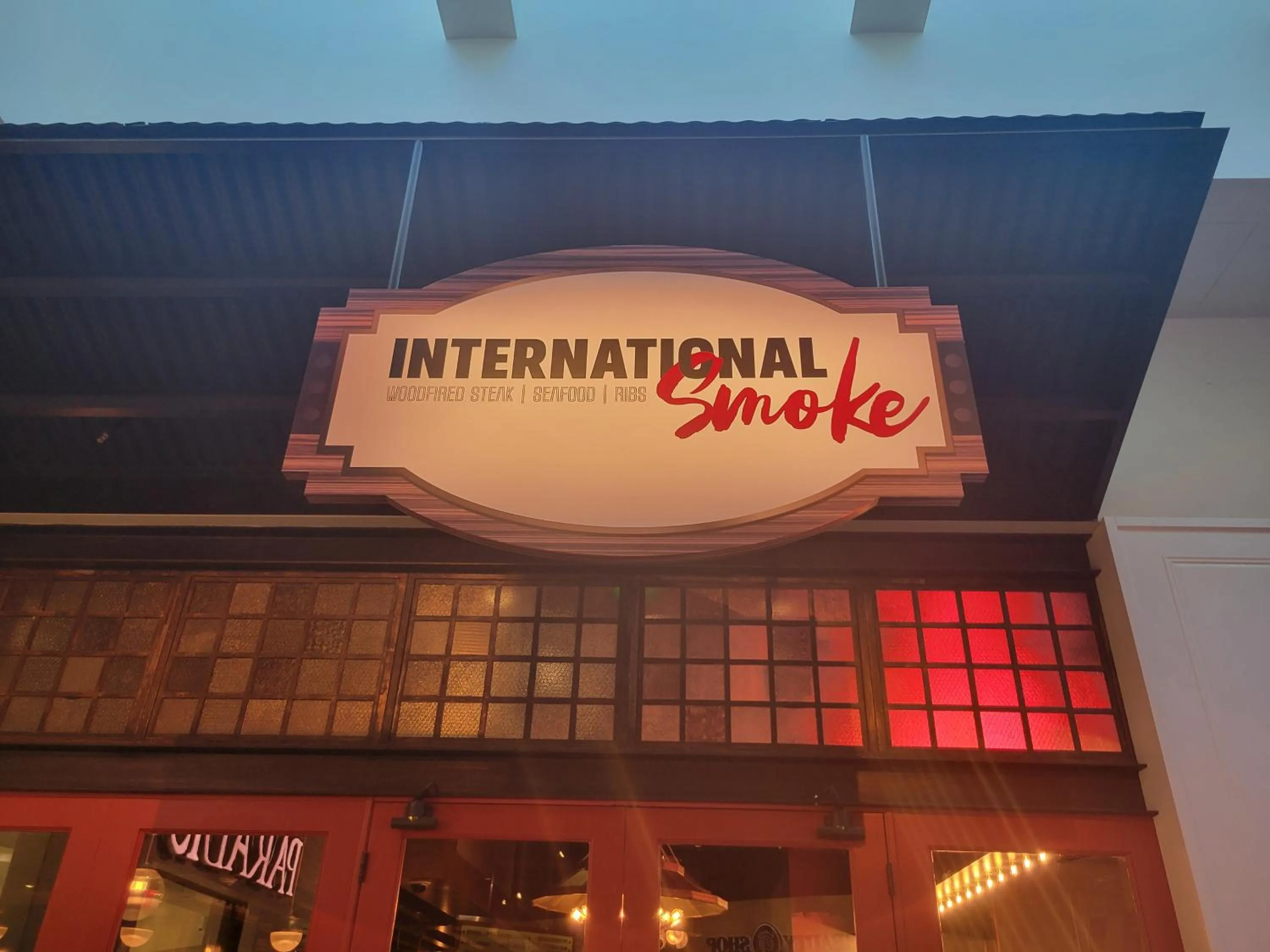 Restaurant/places to eat in MGM Signature Towers, Balcony Suite, Strip View - NO RESORT FEES!