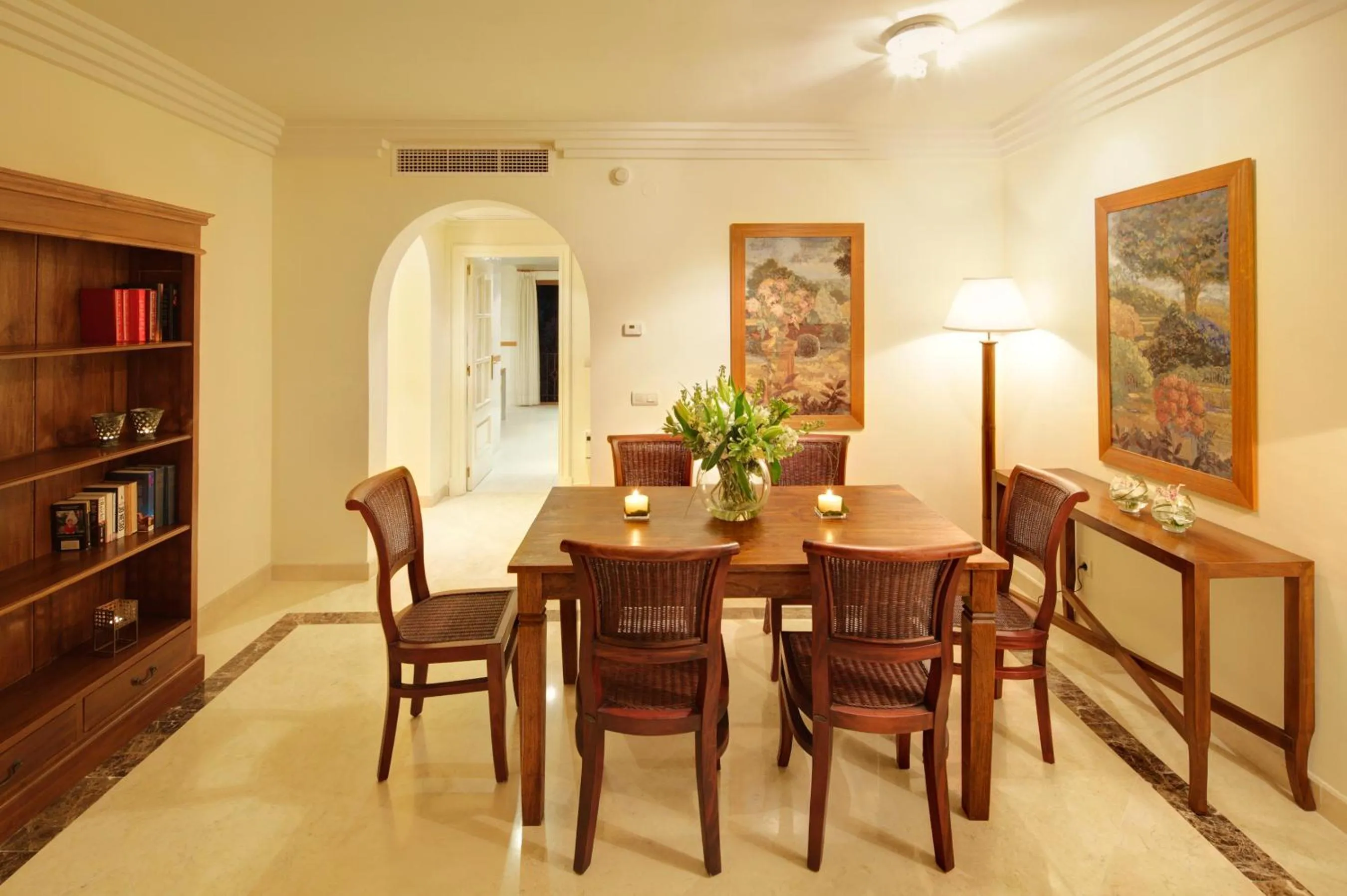 Dining area in Vasari Resort