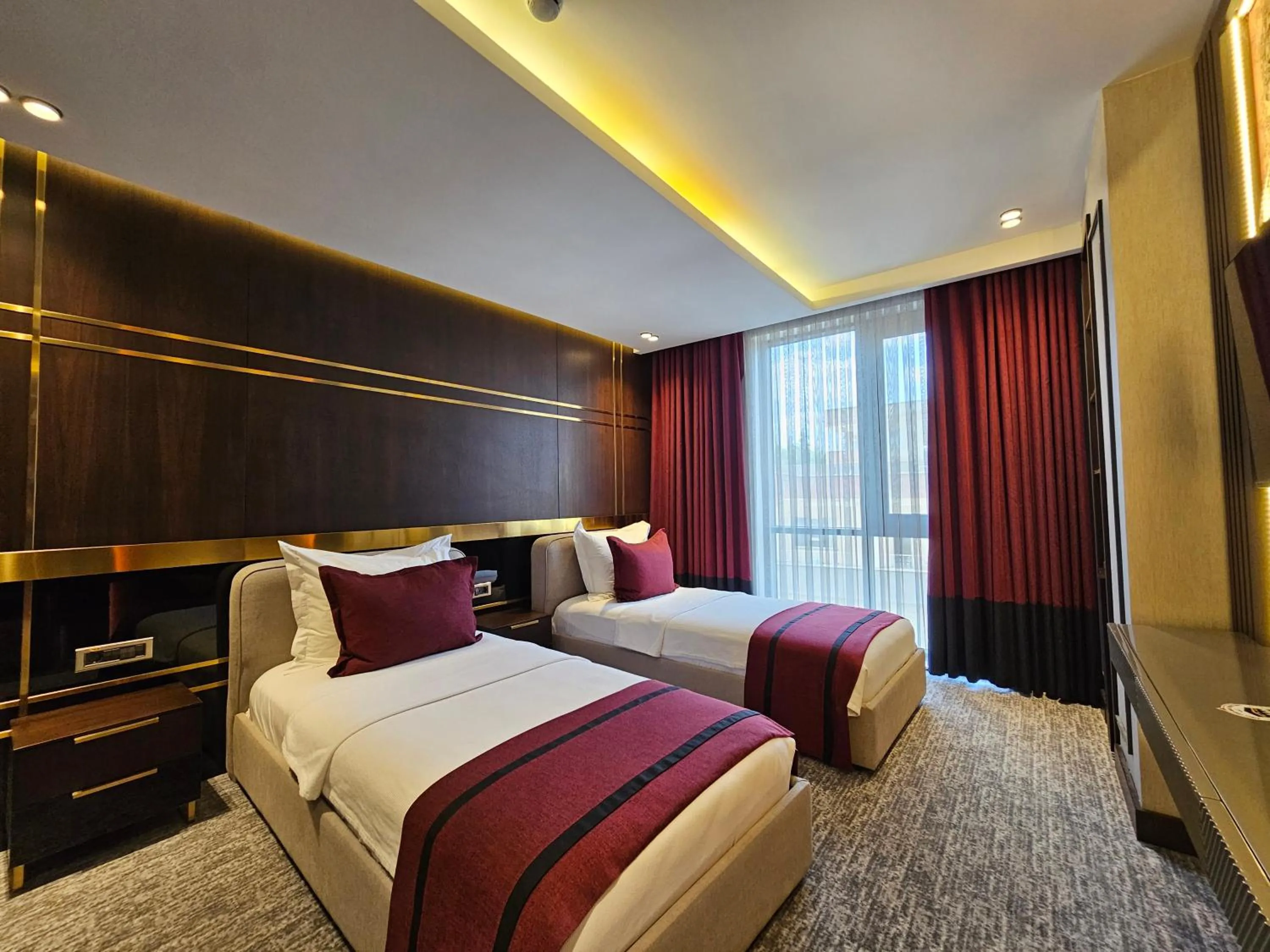 Photo of the whole room, Bed in Asur Imperıal Hotel