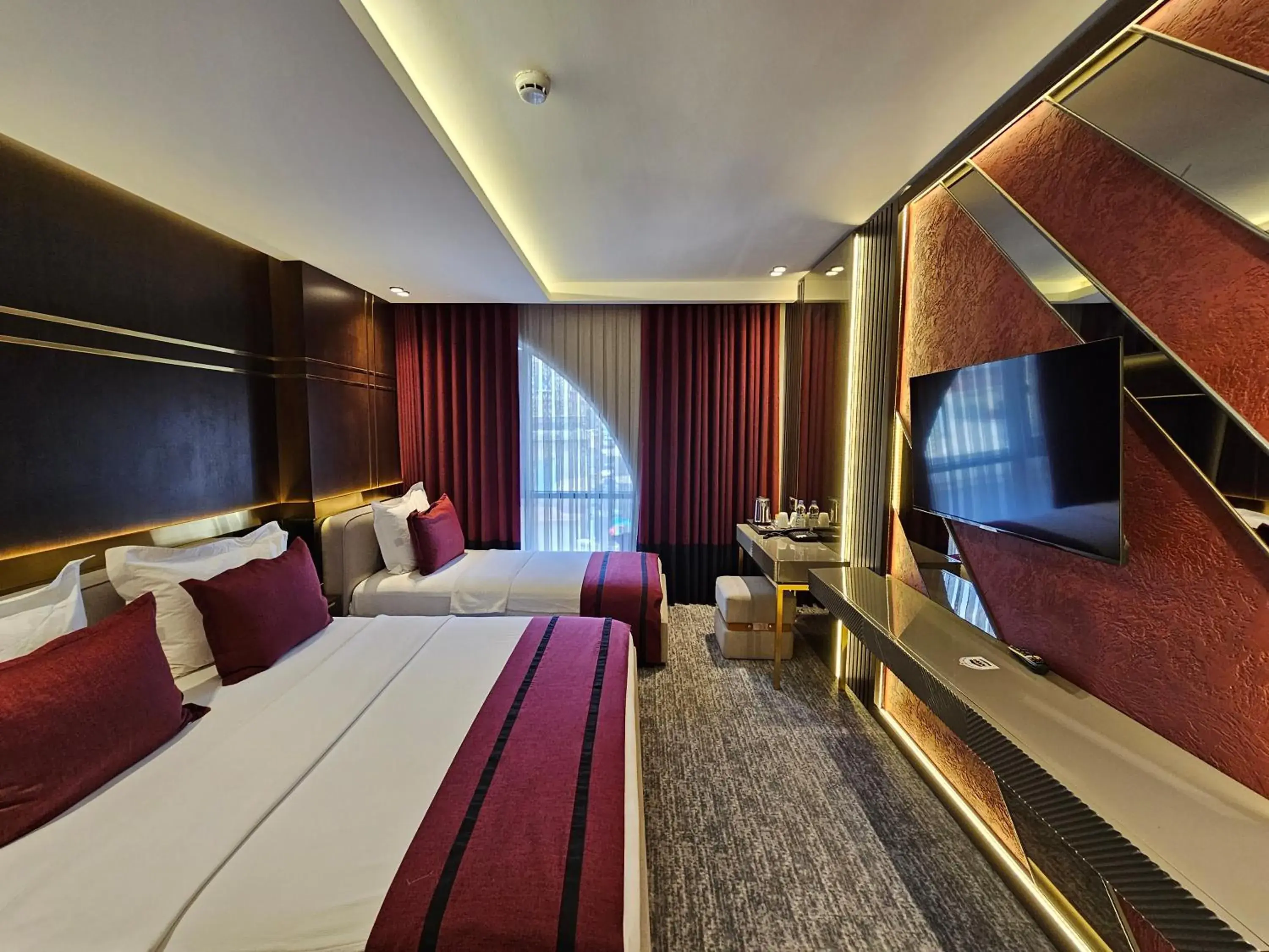 Standard Triple Room in Asur Imperıal Hotel Standard Triple Room in Asur Imperıal Hotel