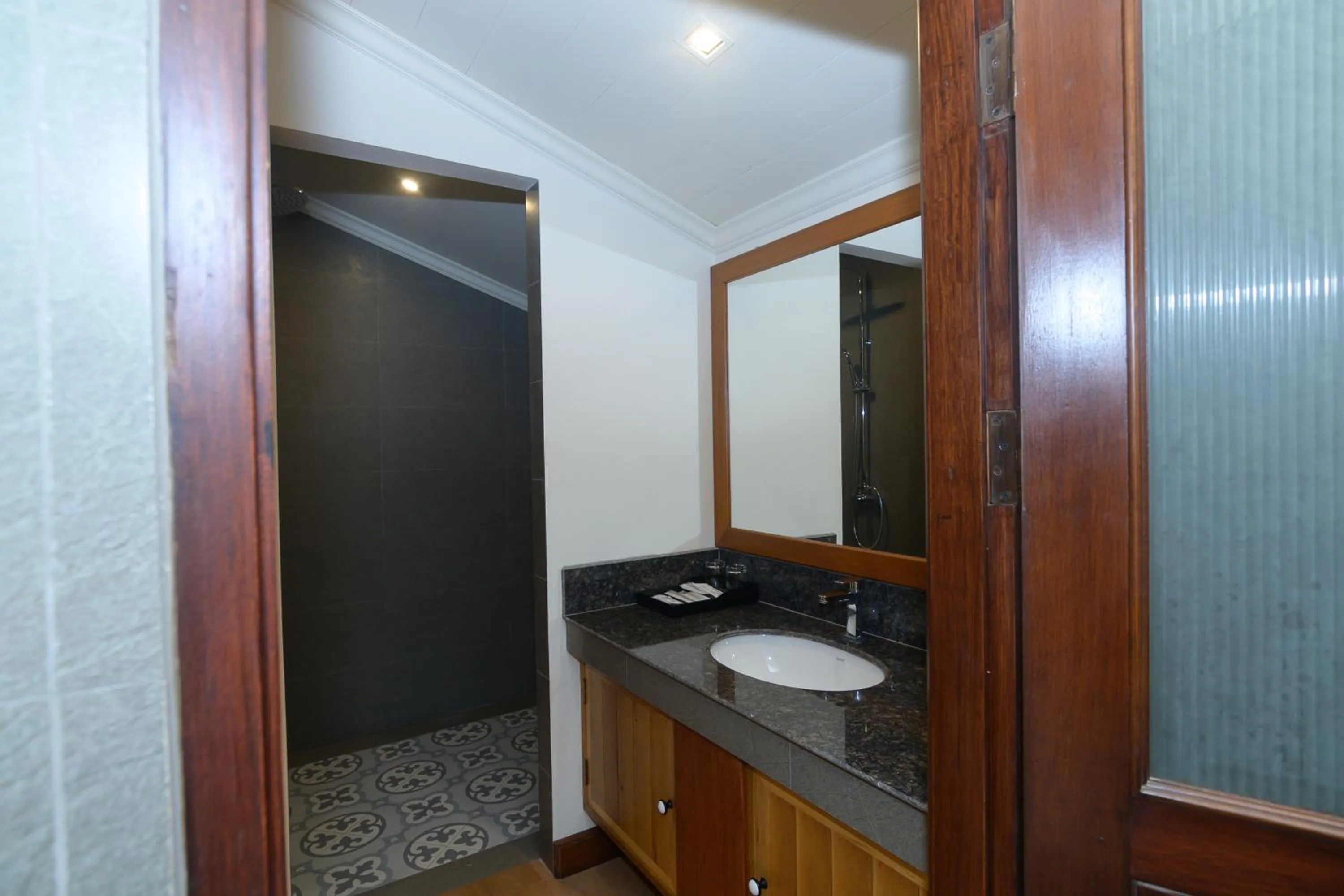 Bathroom in Lux Hotel