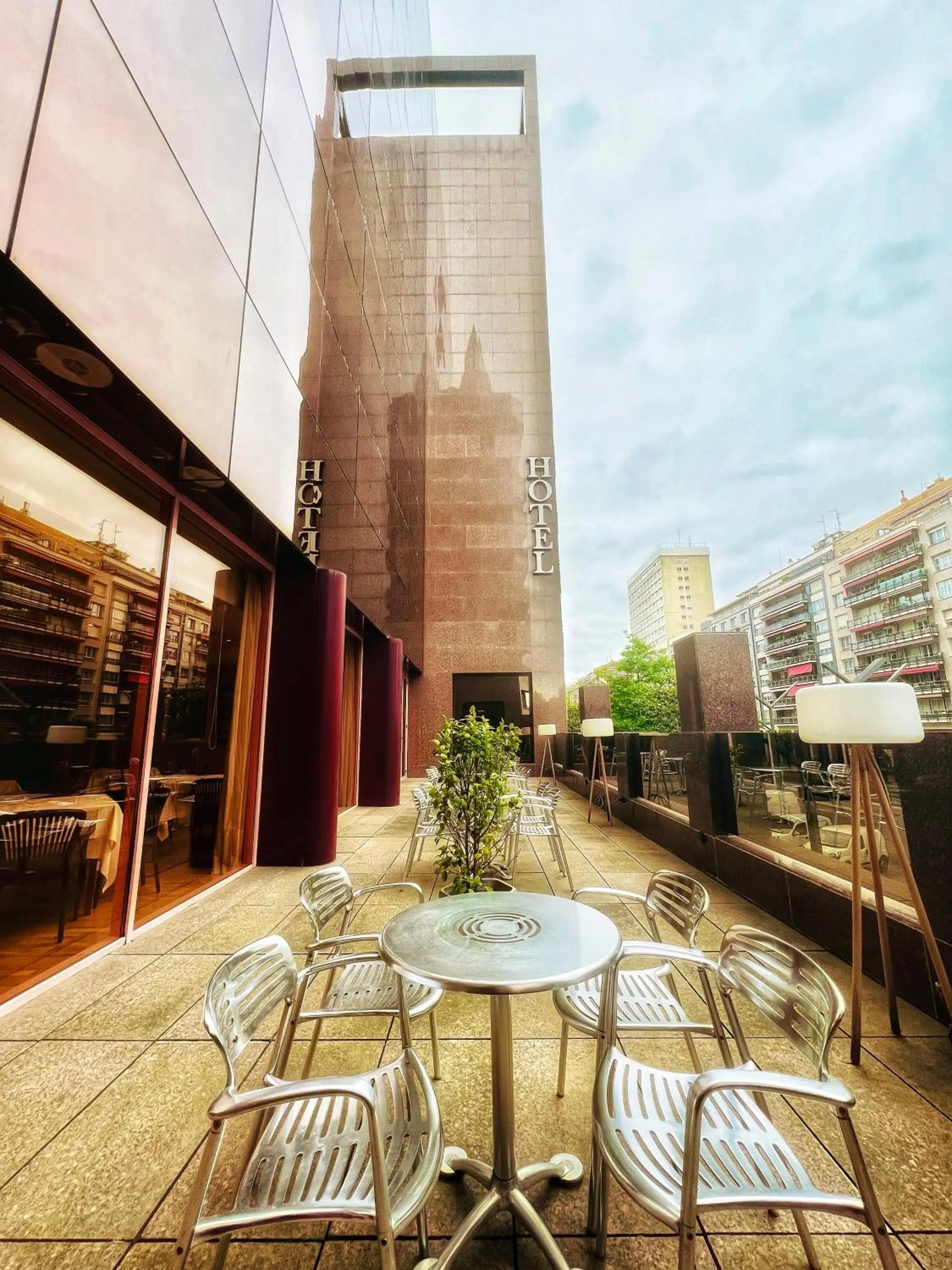 Property building in Hotel Carlton Rioja