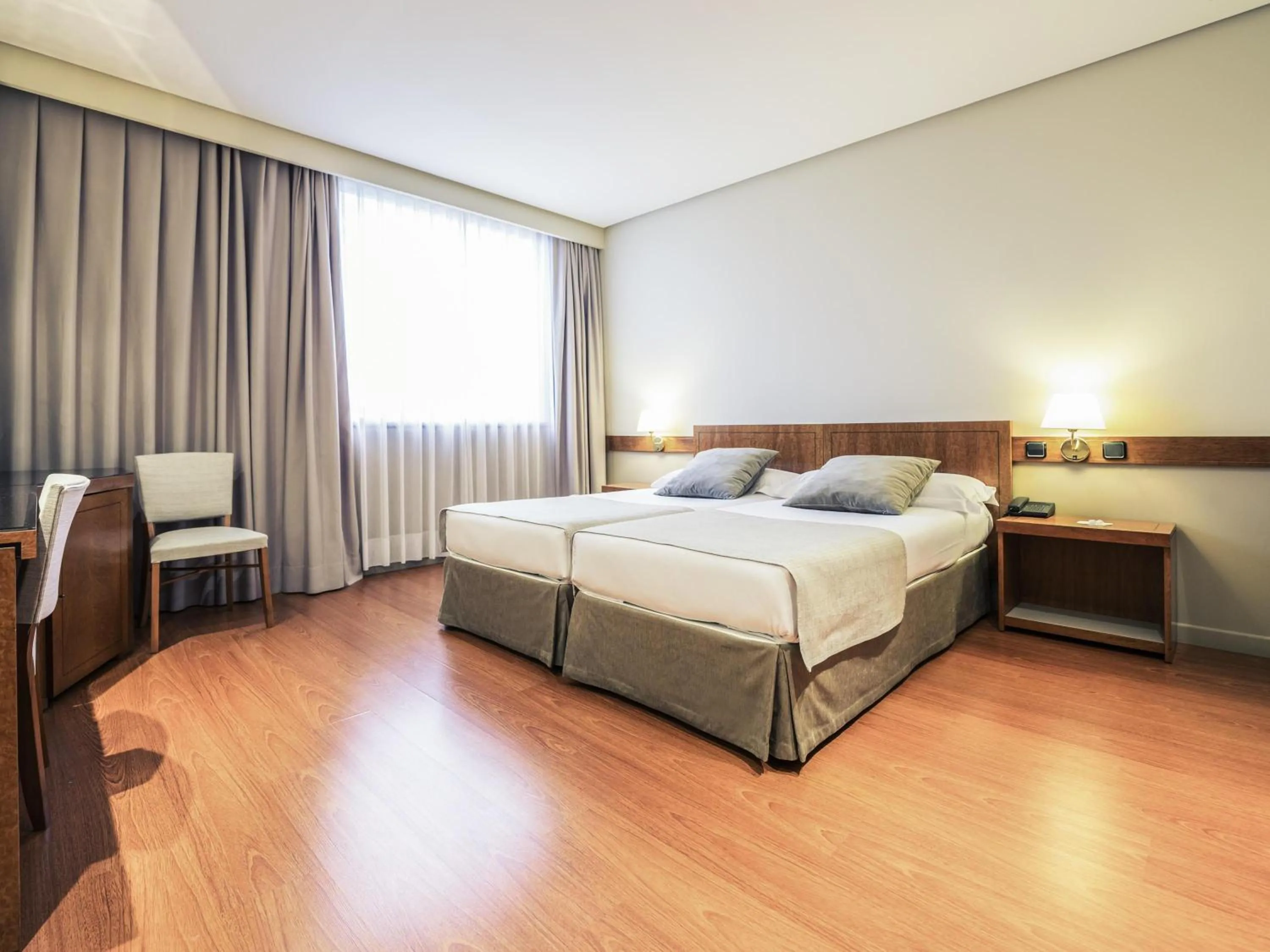 Bedroom in Hotel Carlton Rioja