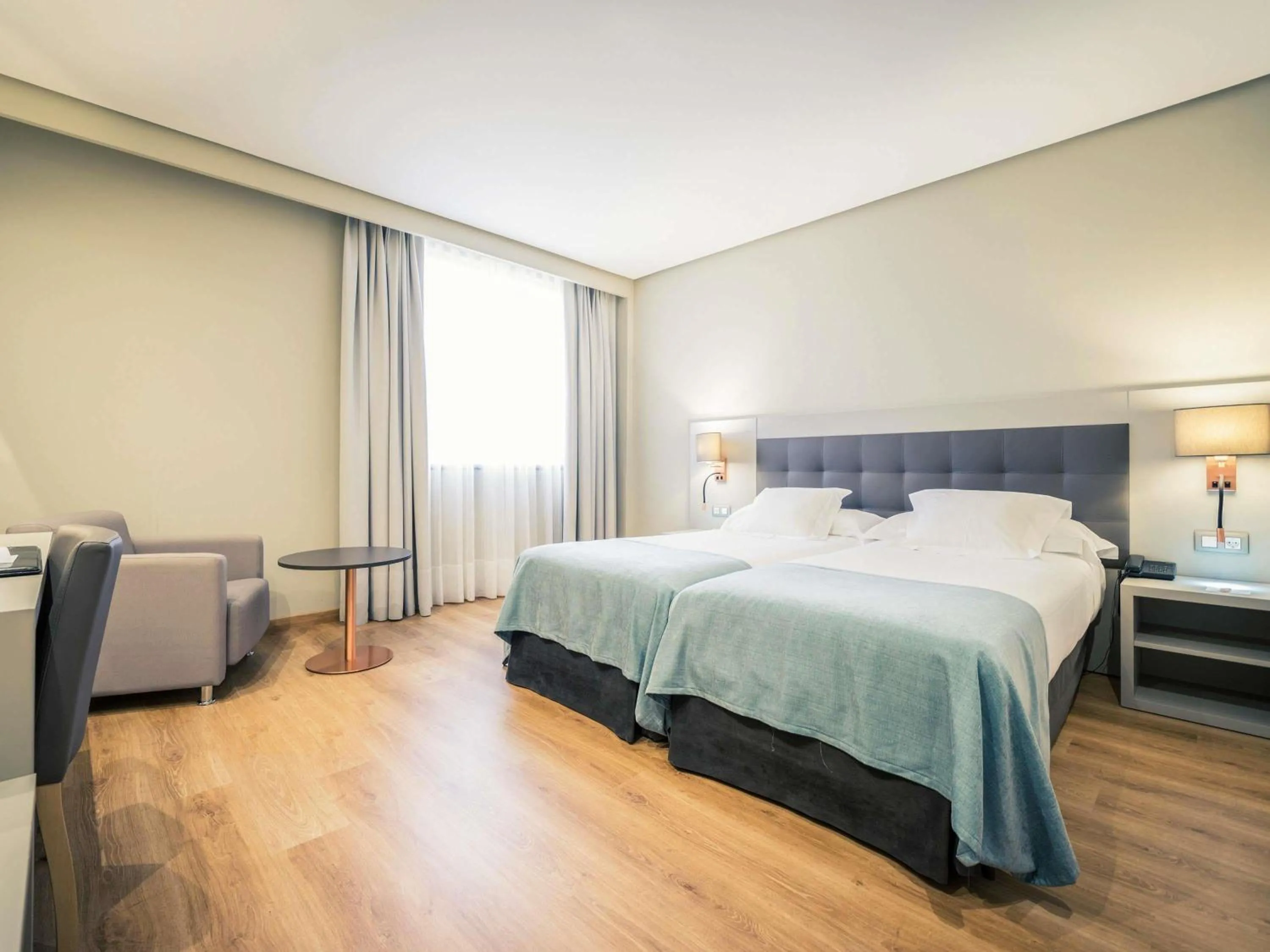 Bedroom in Hotel Carlton Rioja