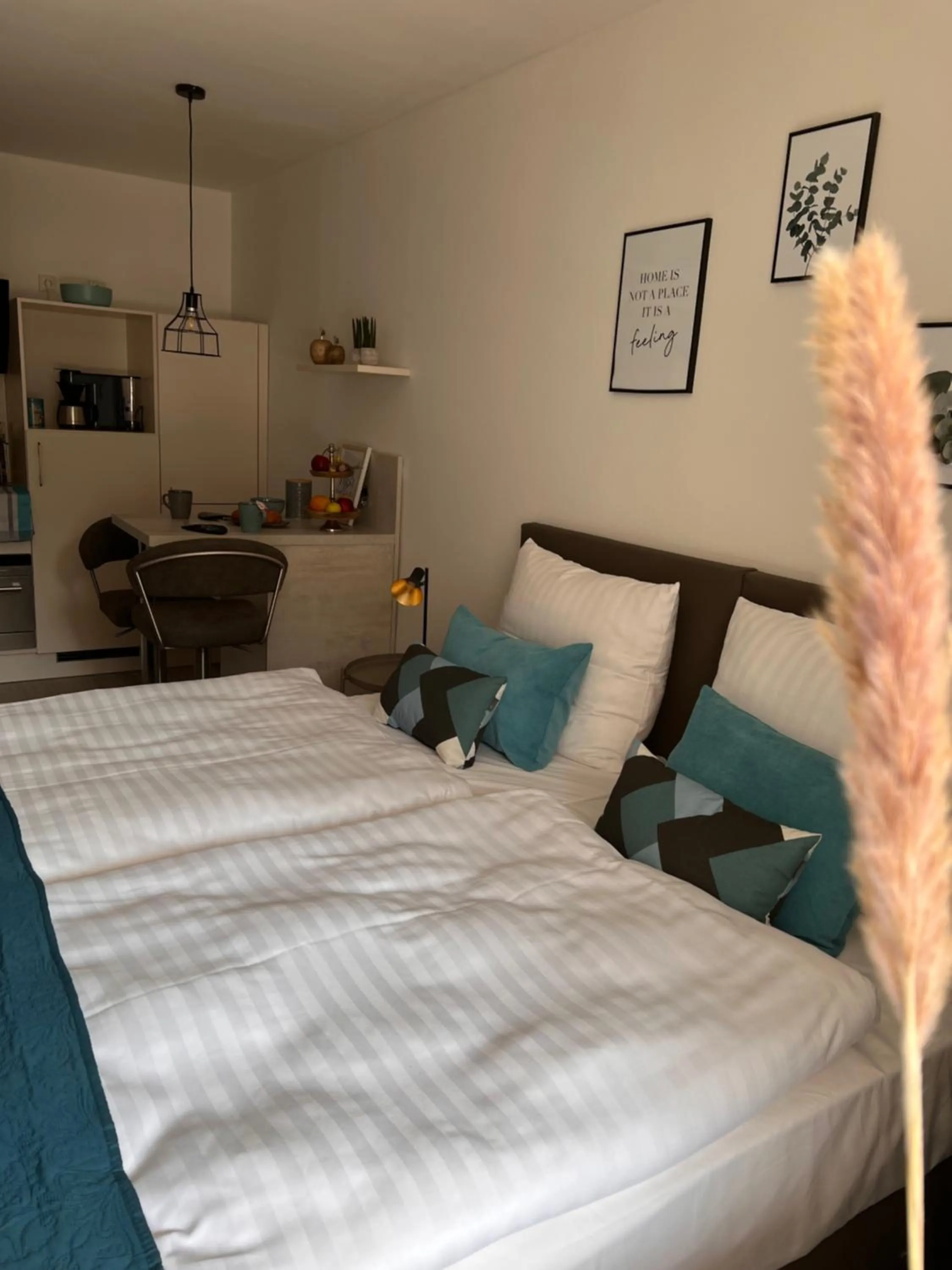 Bed in SOFI-LIVING-APARTMENTS