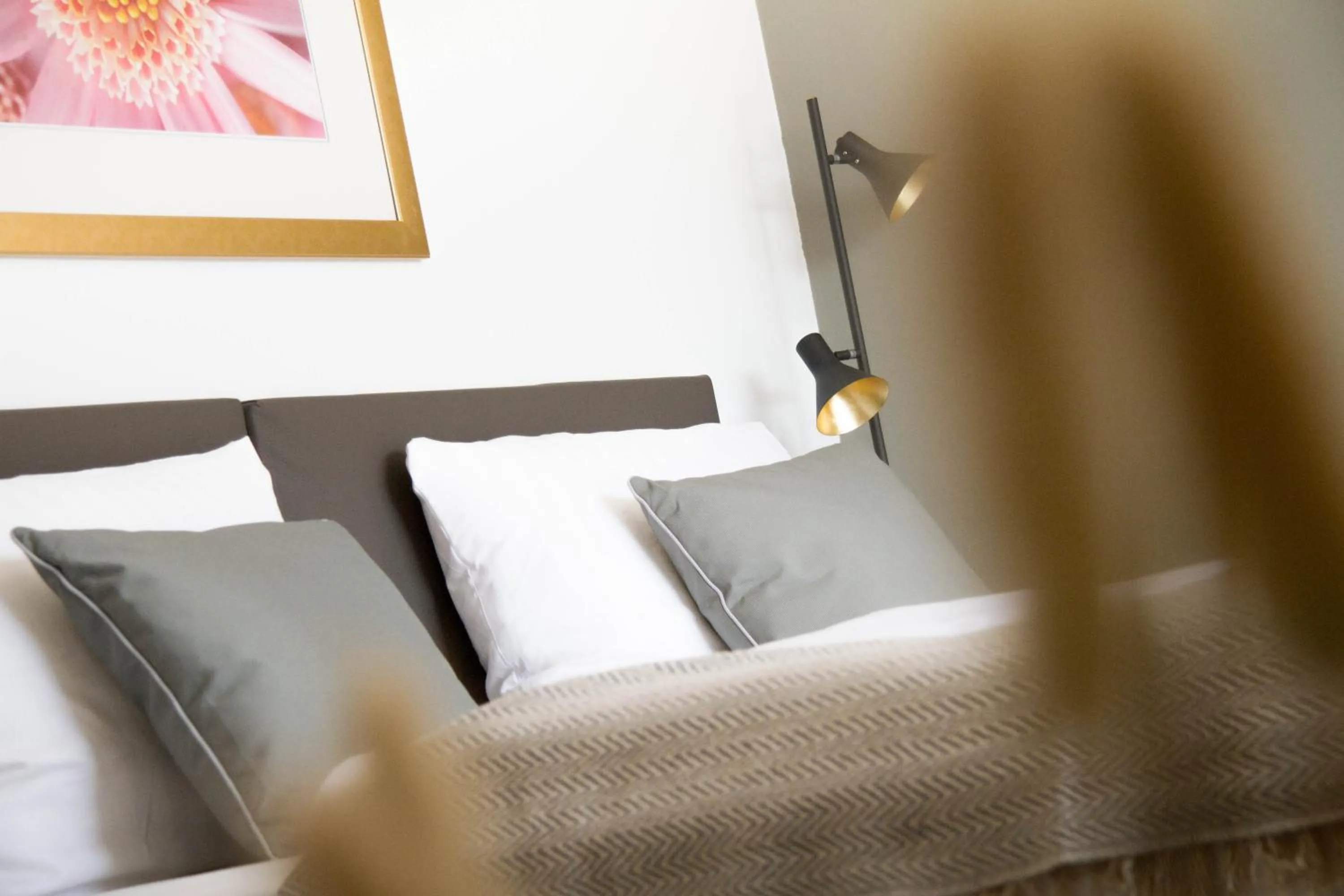 Bed in SOFI-LIVING-APARTMENTS