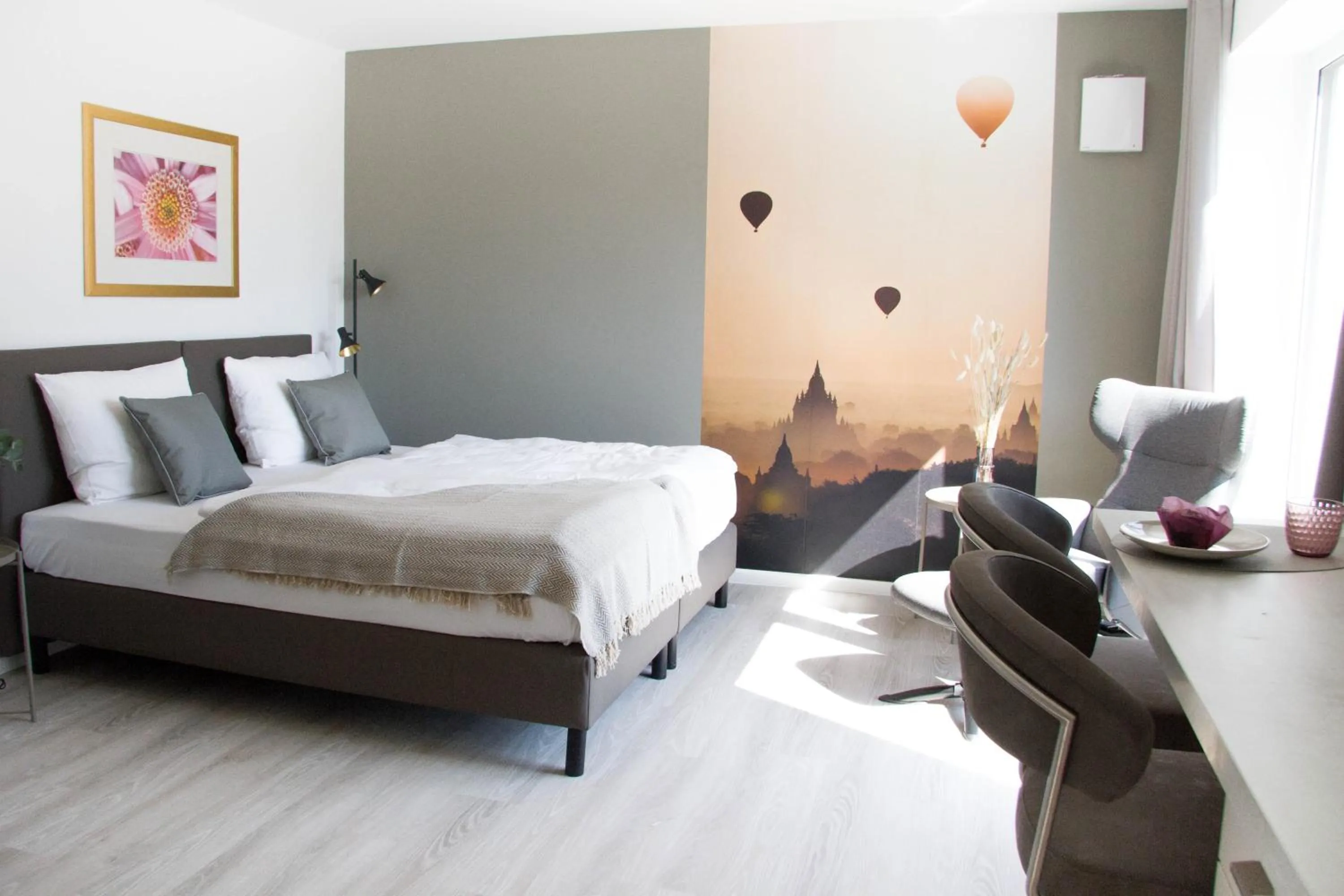 Photo of the whole room, Bed in SOFI-LIVING-APARTMENTS