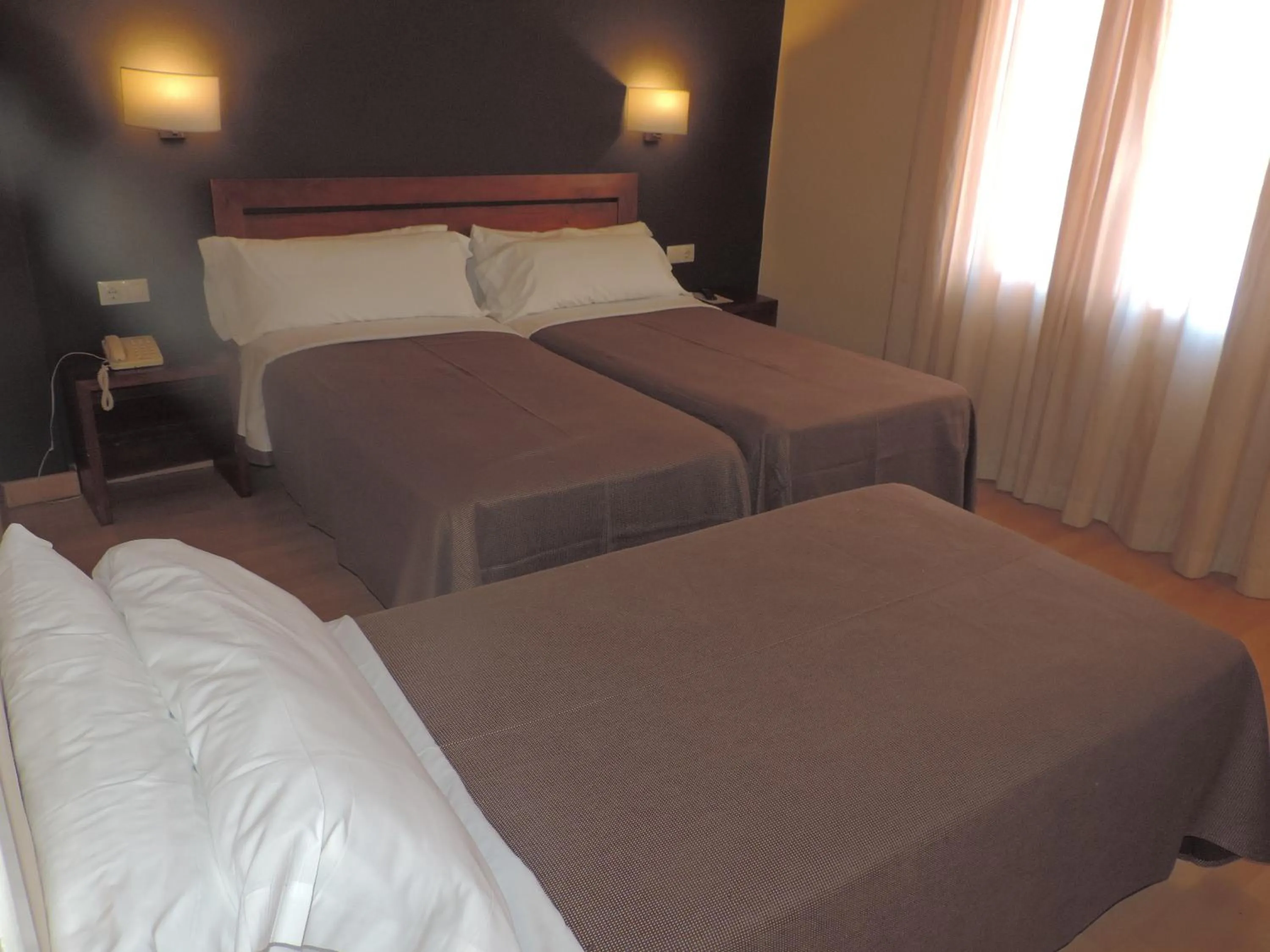 Bed in Puerta De España