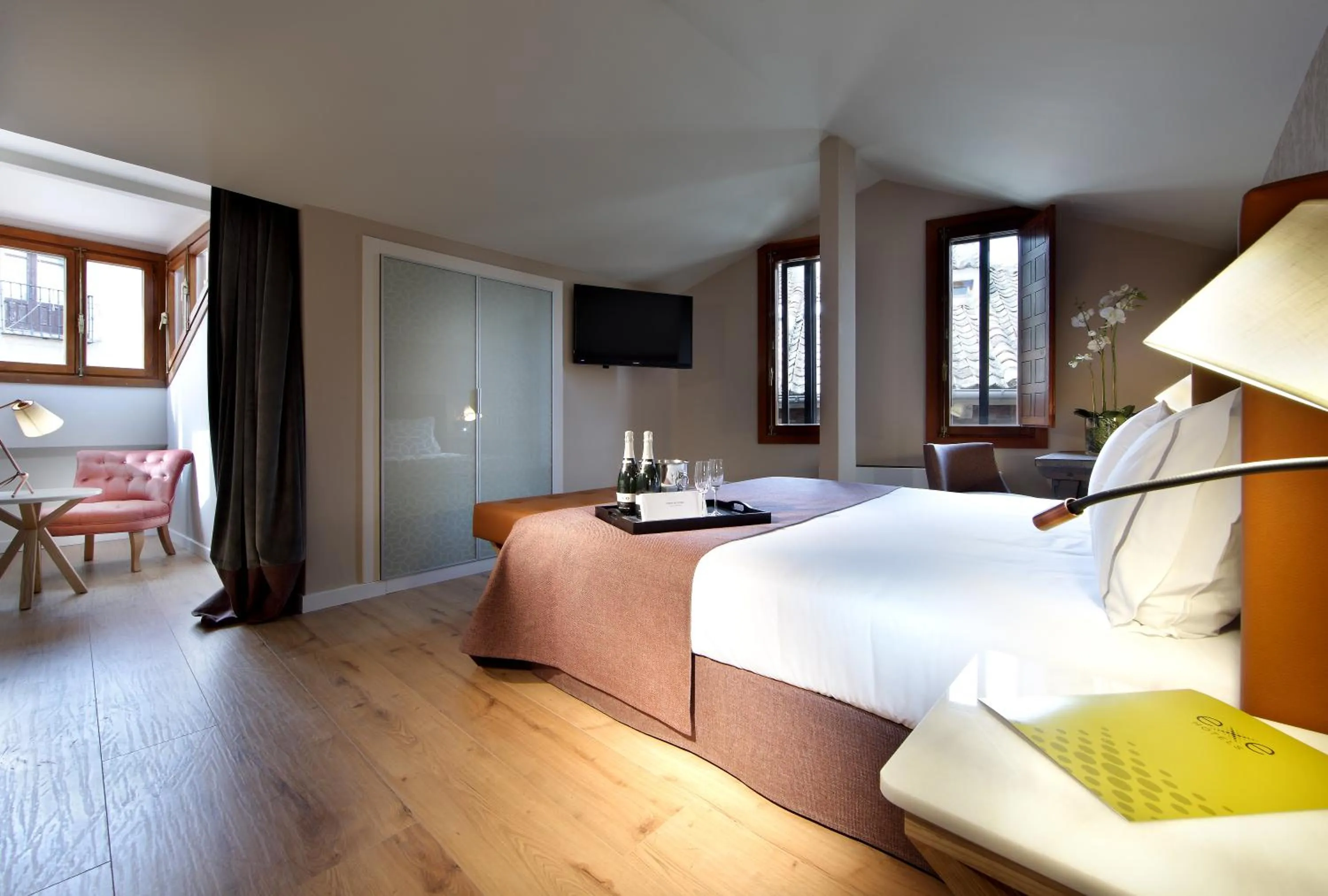 Bed in Exe Casa de Los Linajes