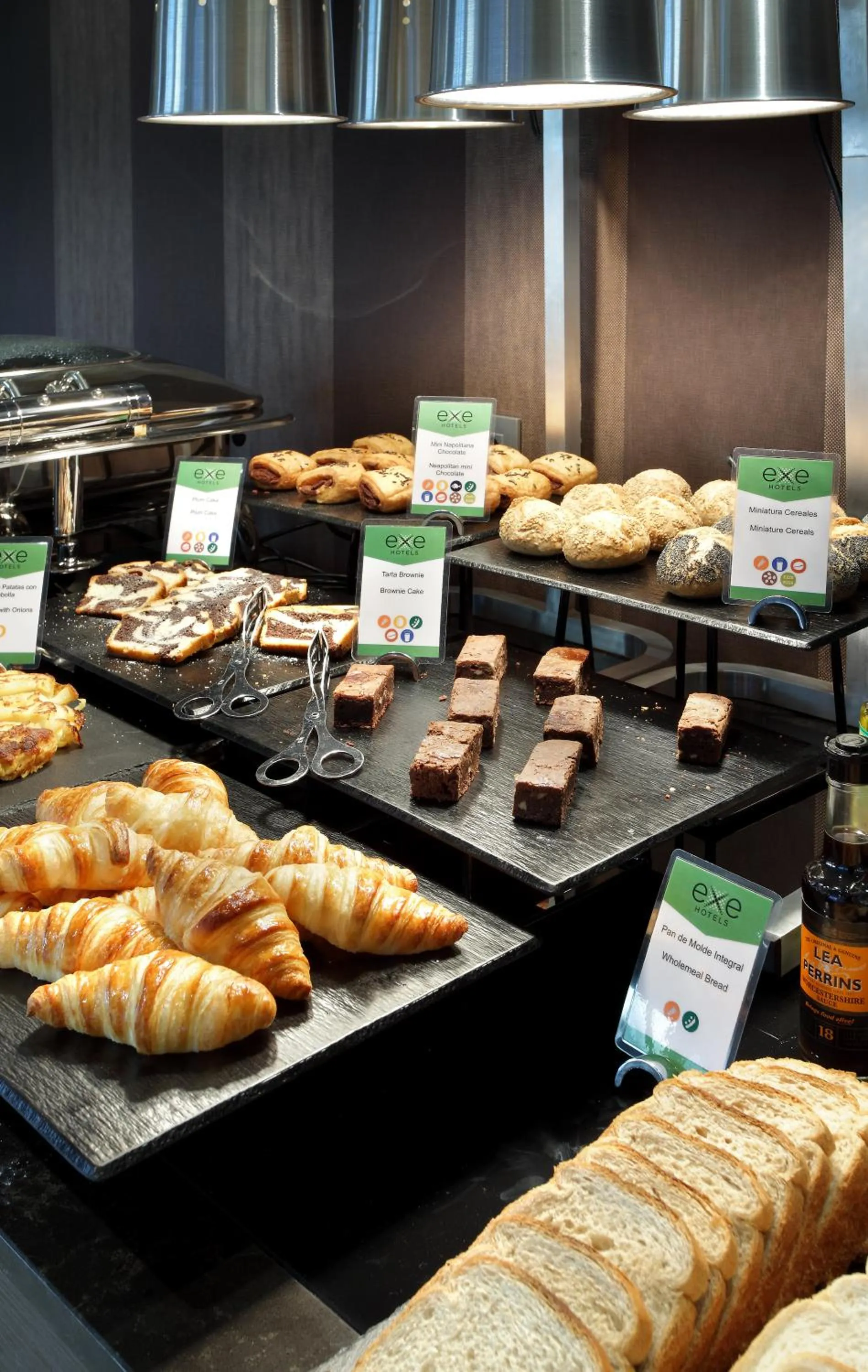 Buffet breakfast in Exe Casa de Los Linajes