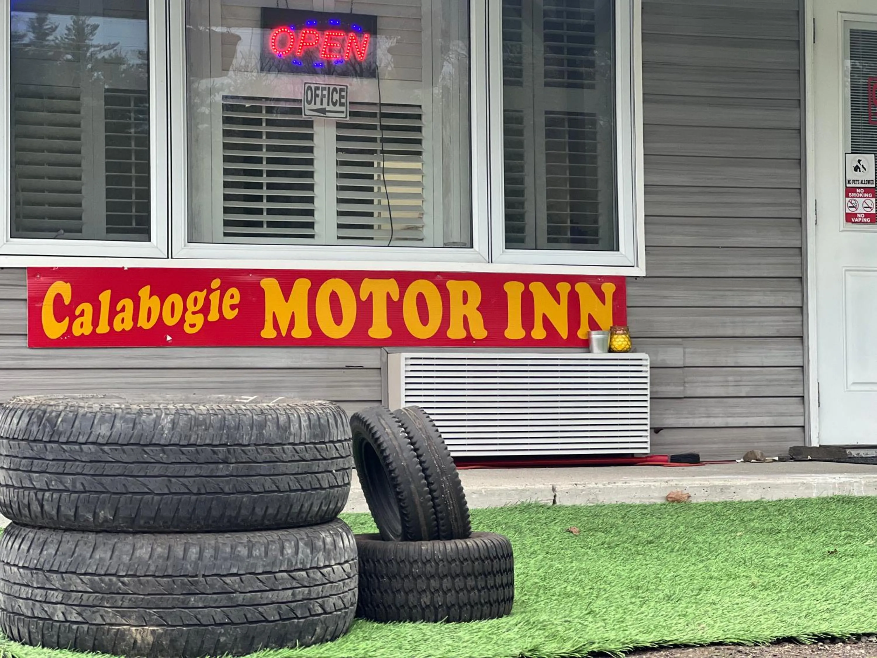 Calabogie Motor Inn
