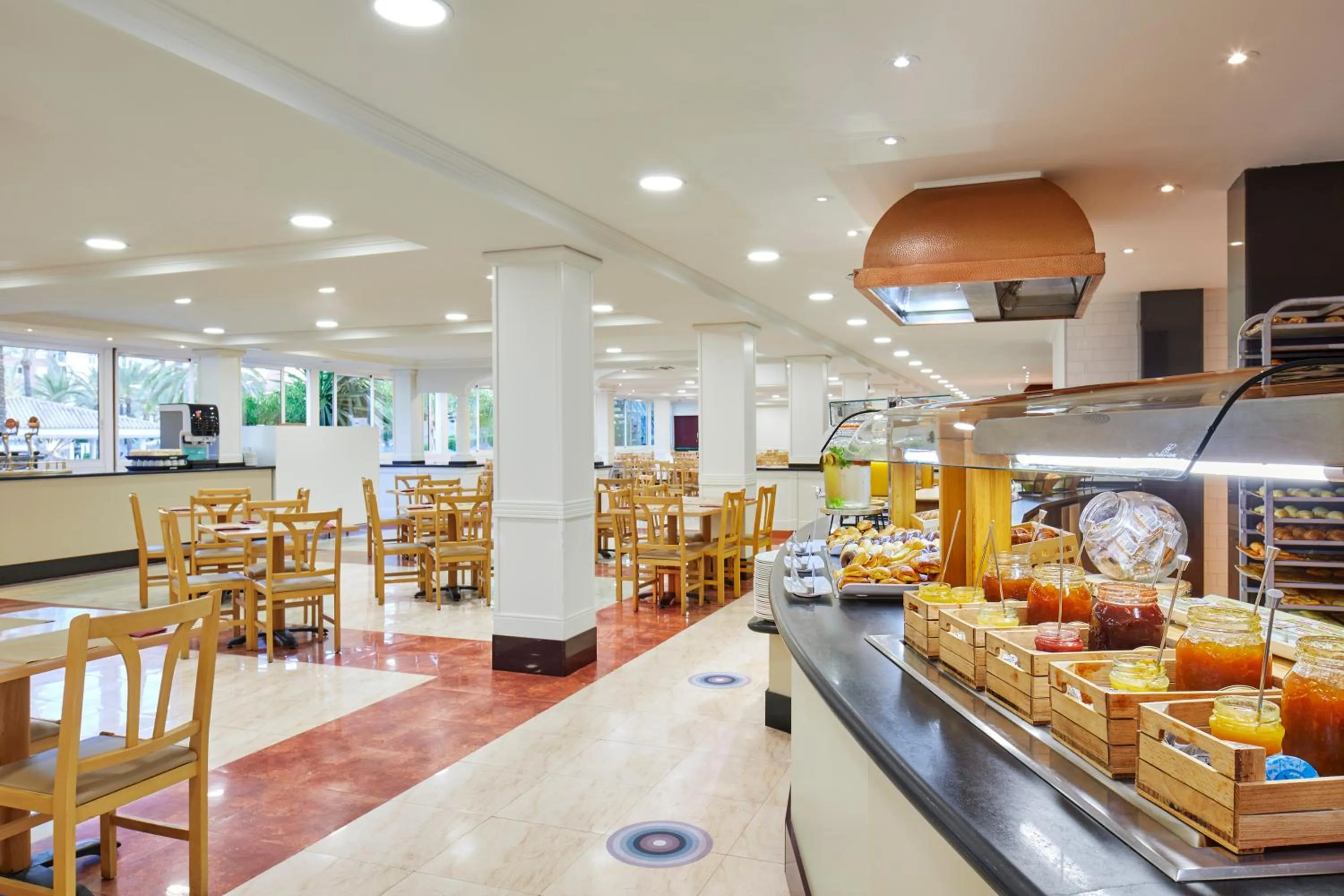 Restaurant/places to eat in Sol Pelicanos Ocas