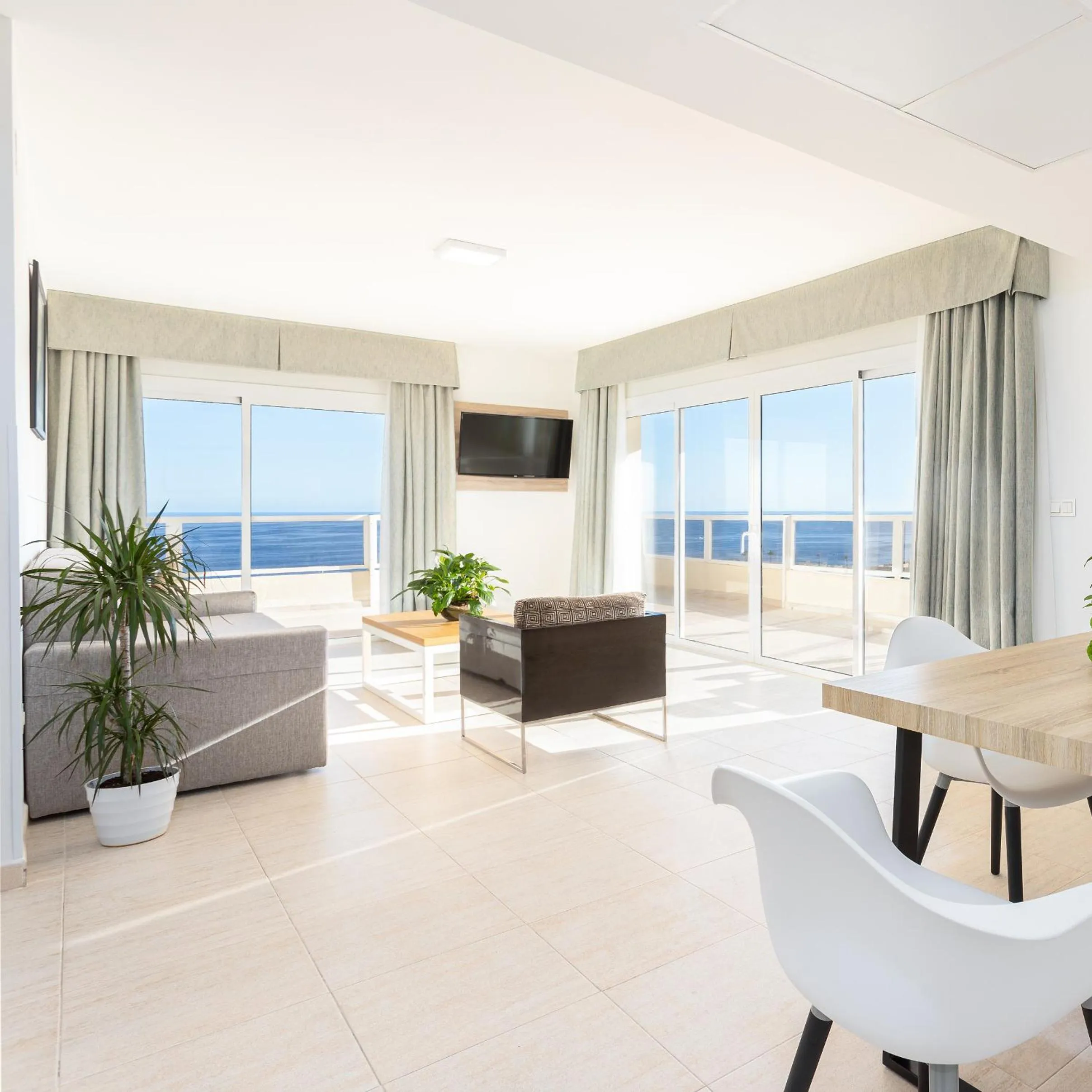 Living room in Hotel Apartamentos Pyr Fuengirola