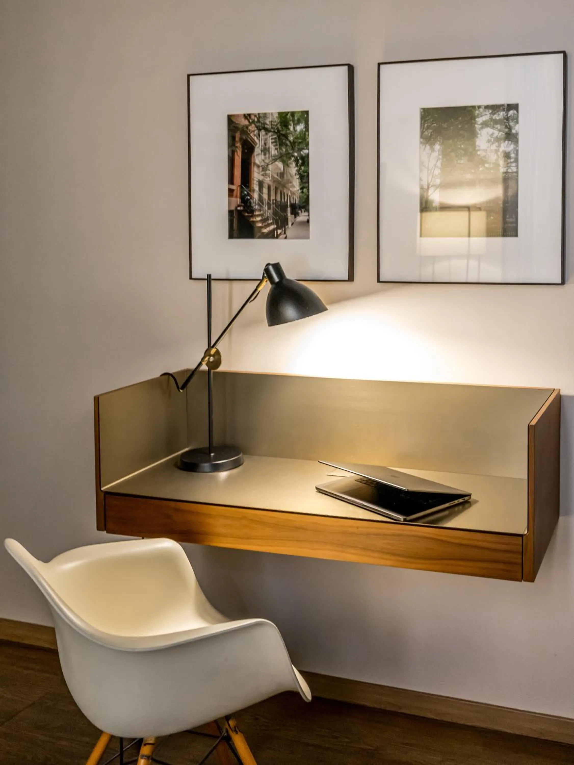 Seating area in Mercer House Bòria BCN