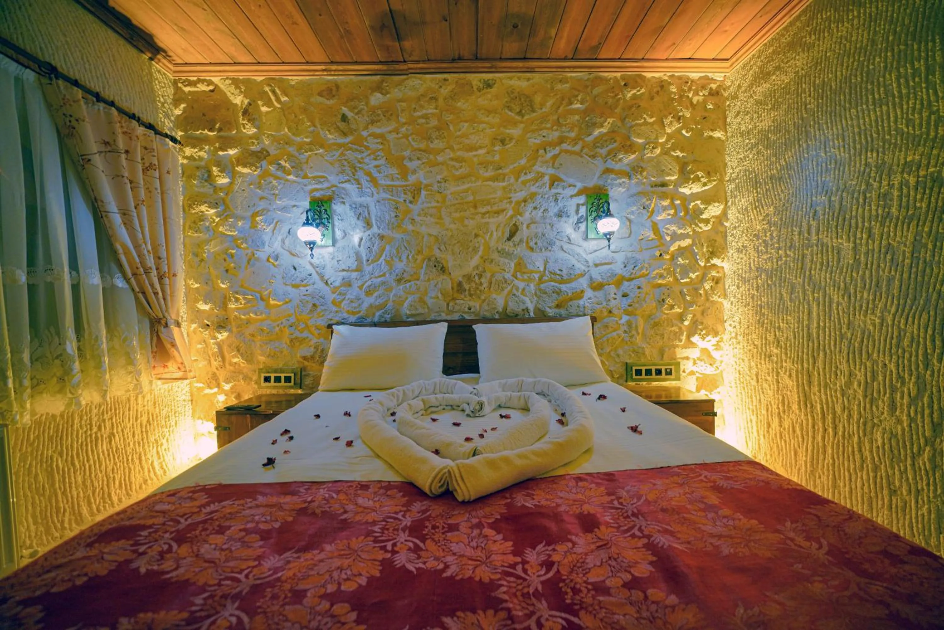 Bed in Babili Cappadocia Cave