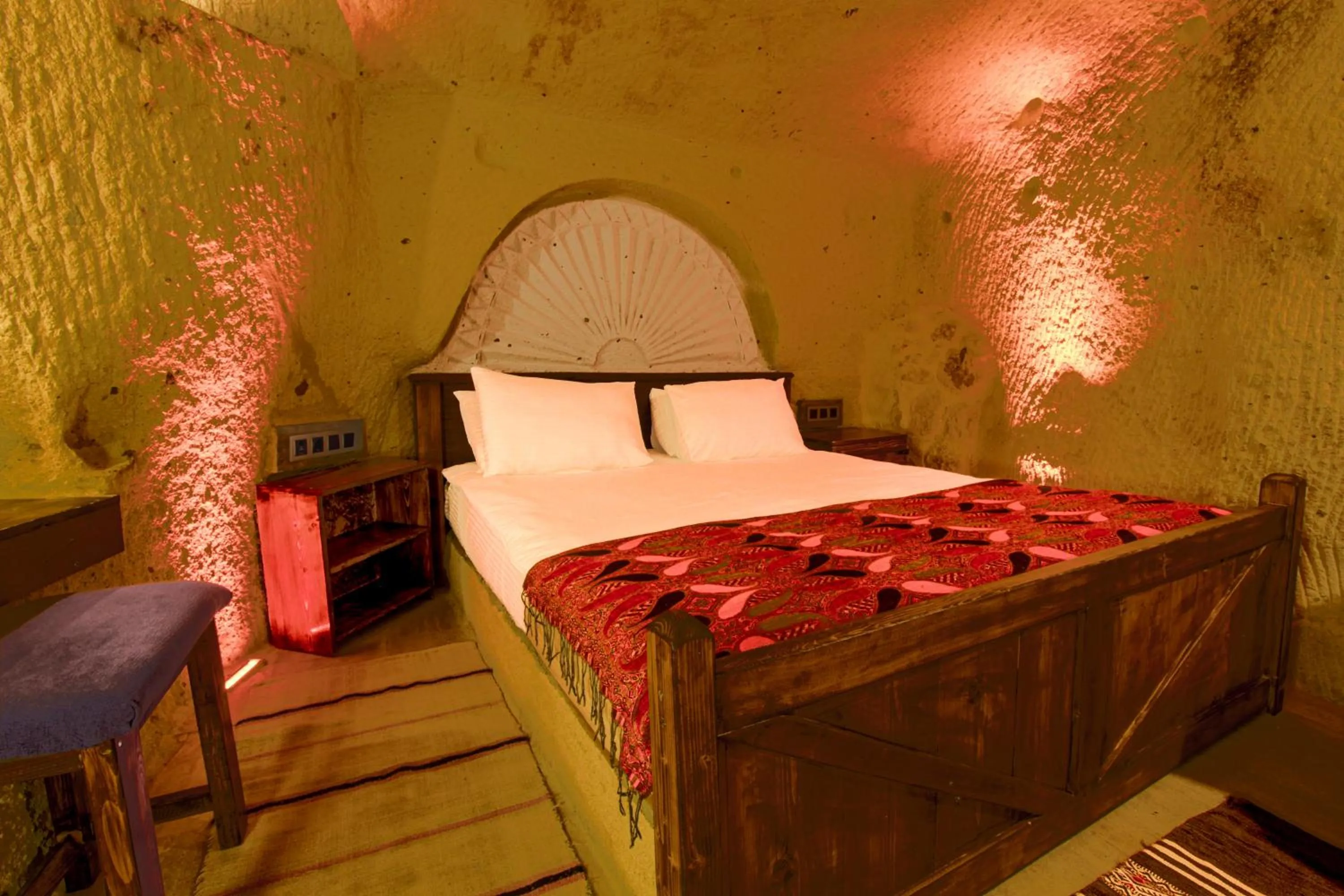 Bed in Babili Cappadocia Cave