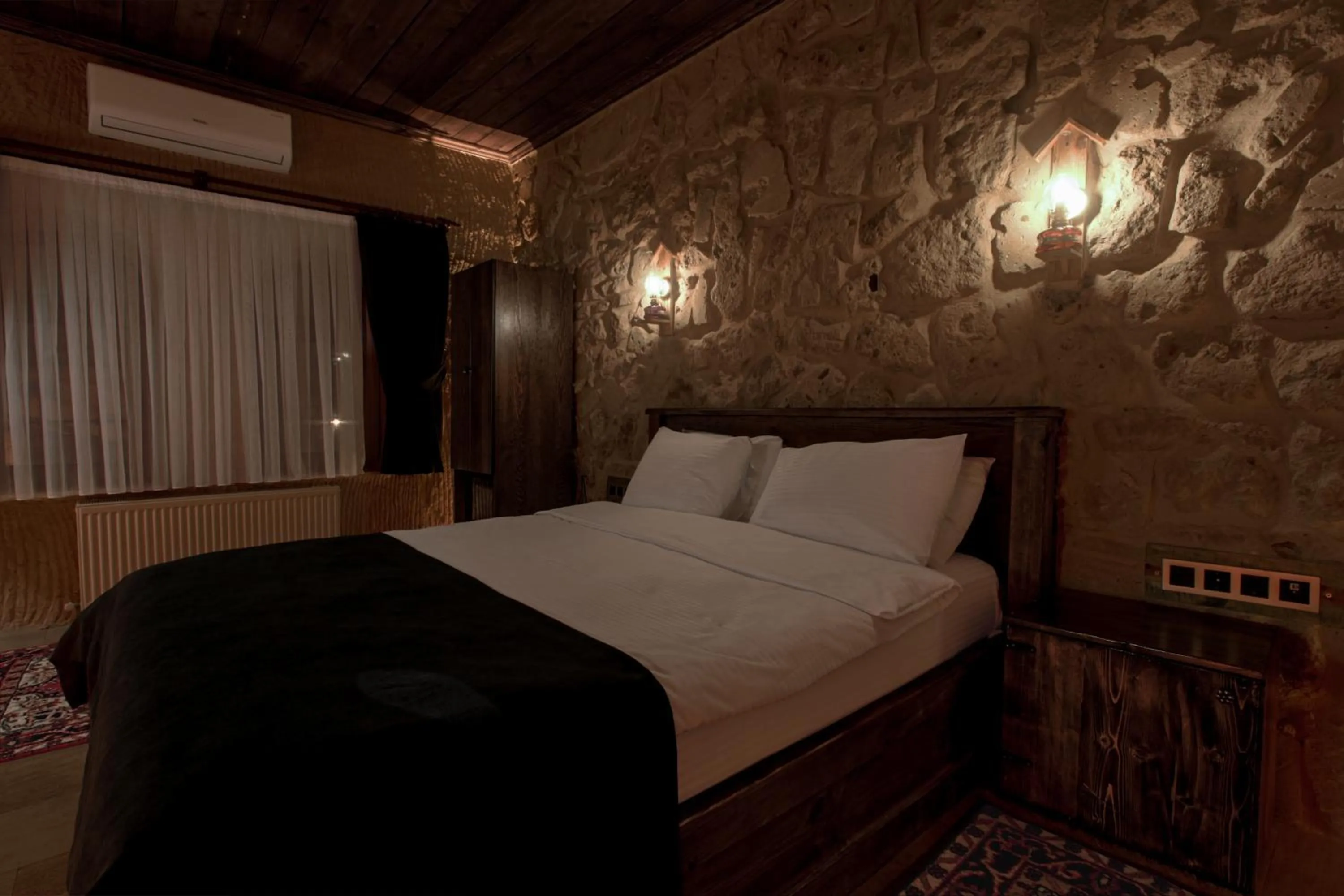 Bed in Babili Cappadocia Cave