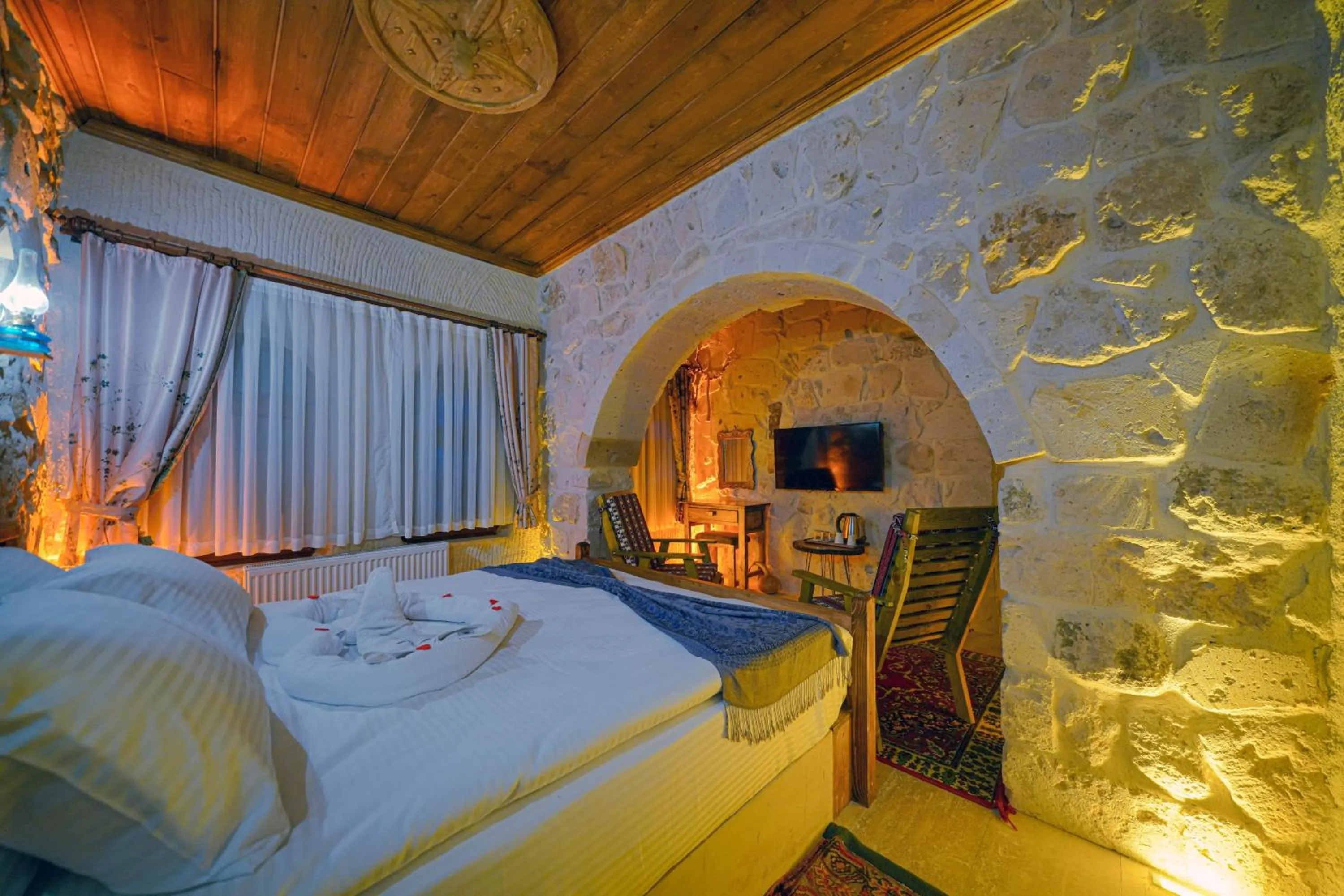 Bed in Babili Cappadocia Cave
