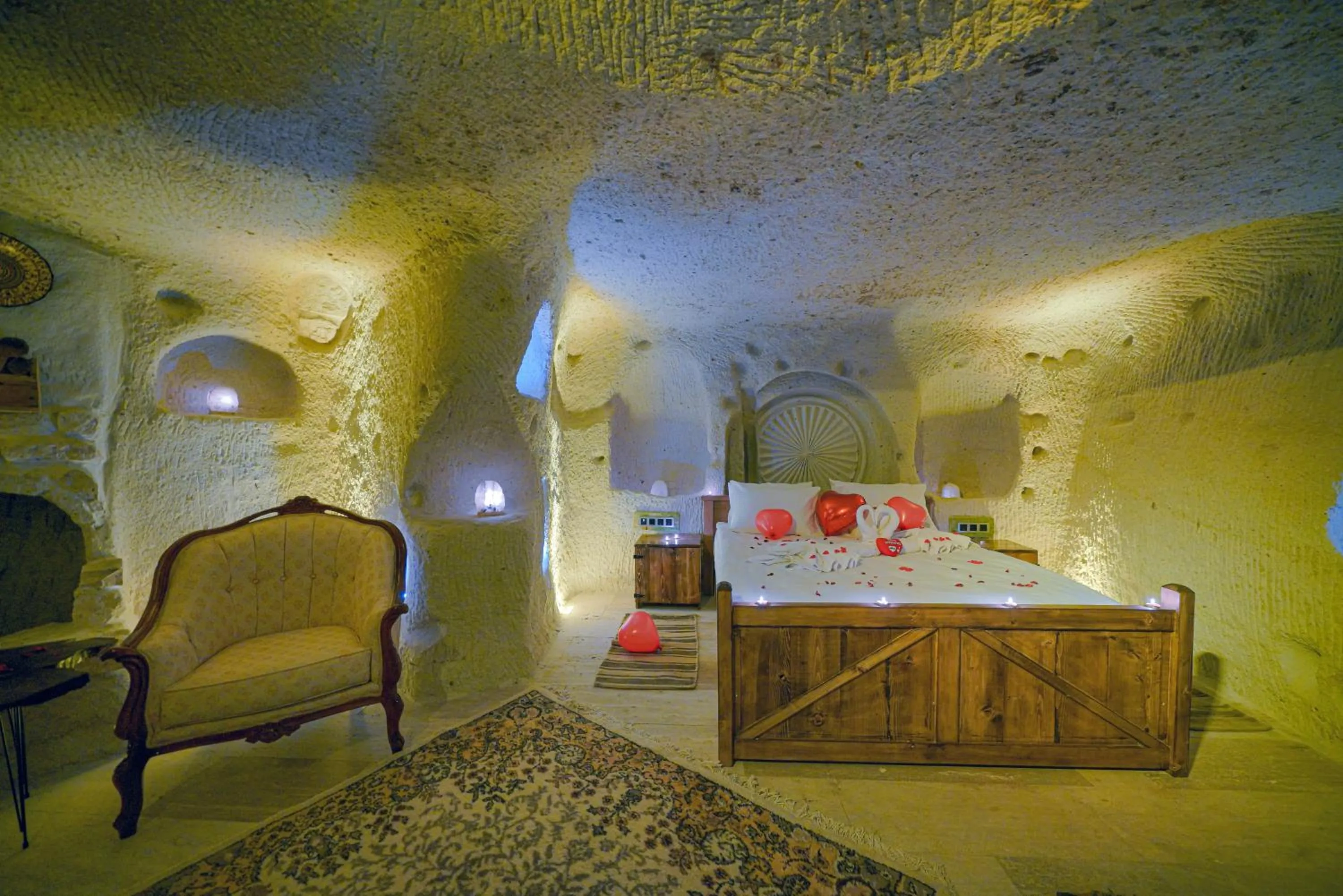 Bed in Babili Cappadocia Cave