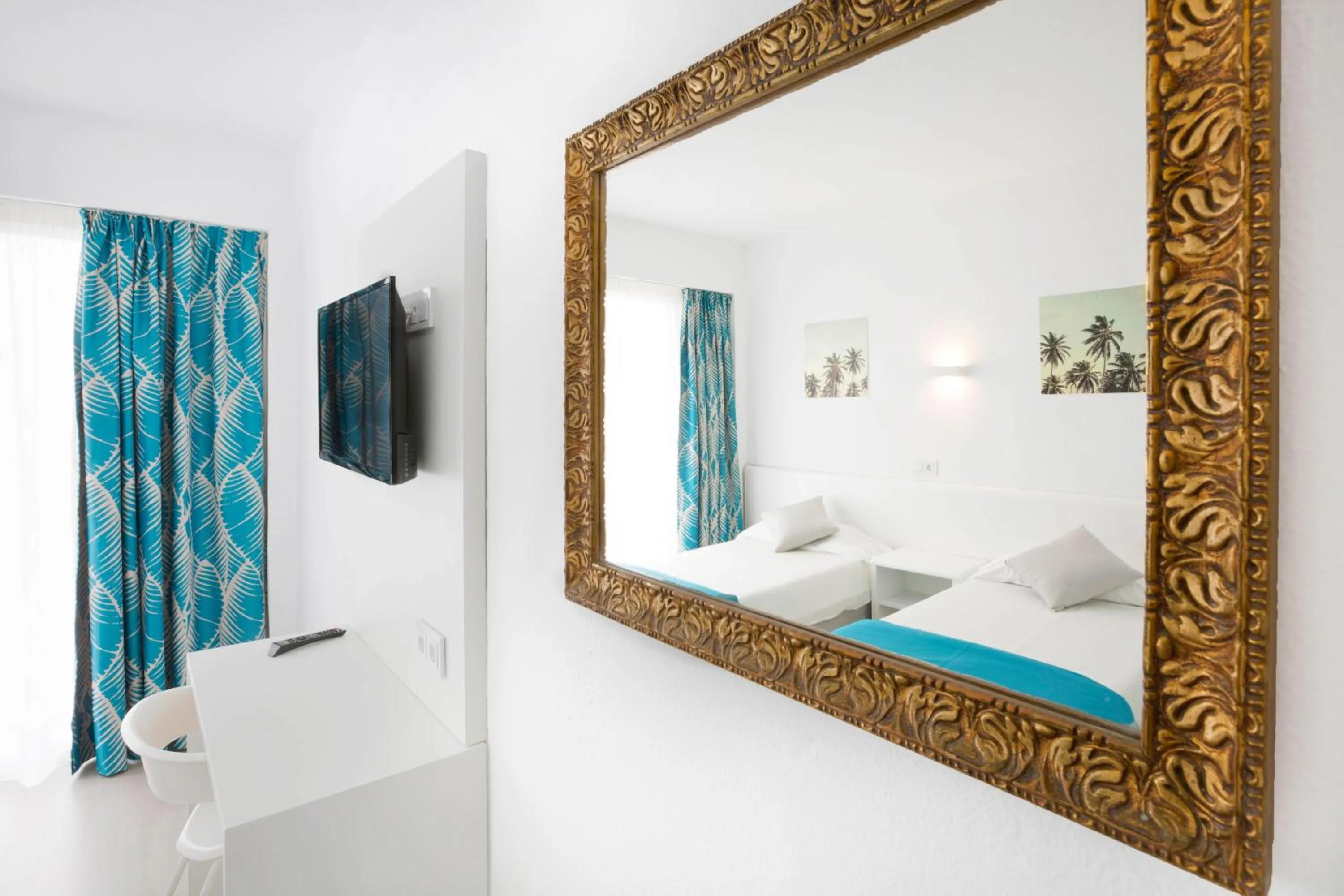 Bed in BLUESEA Arenal Tower Adults Only