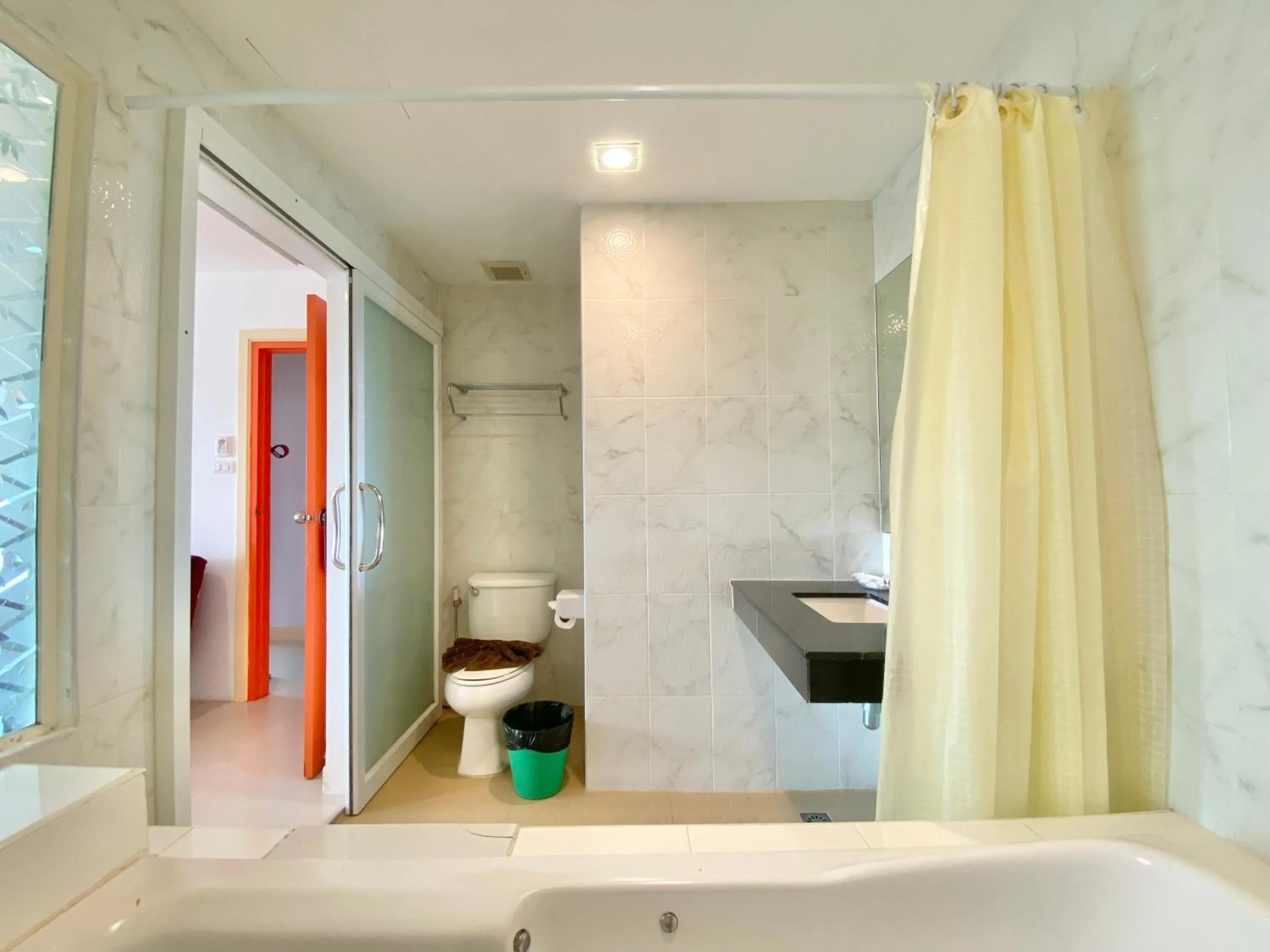 Shower in Patong Platinum