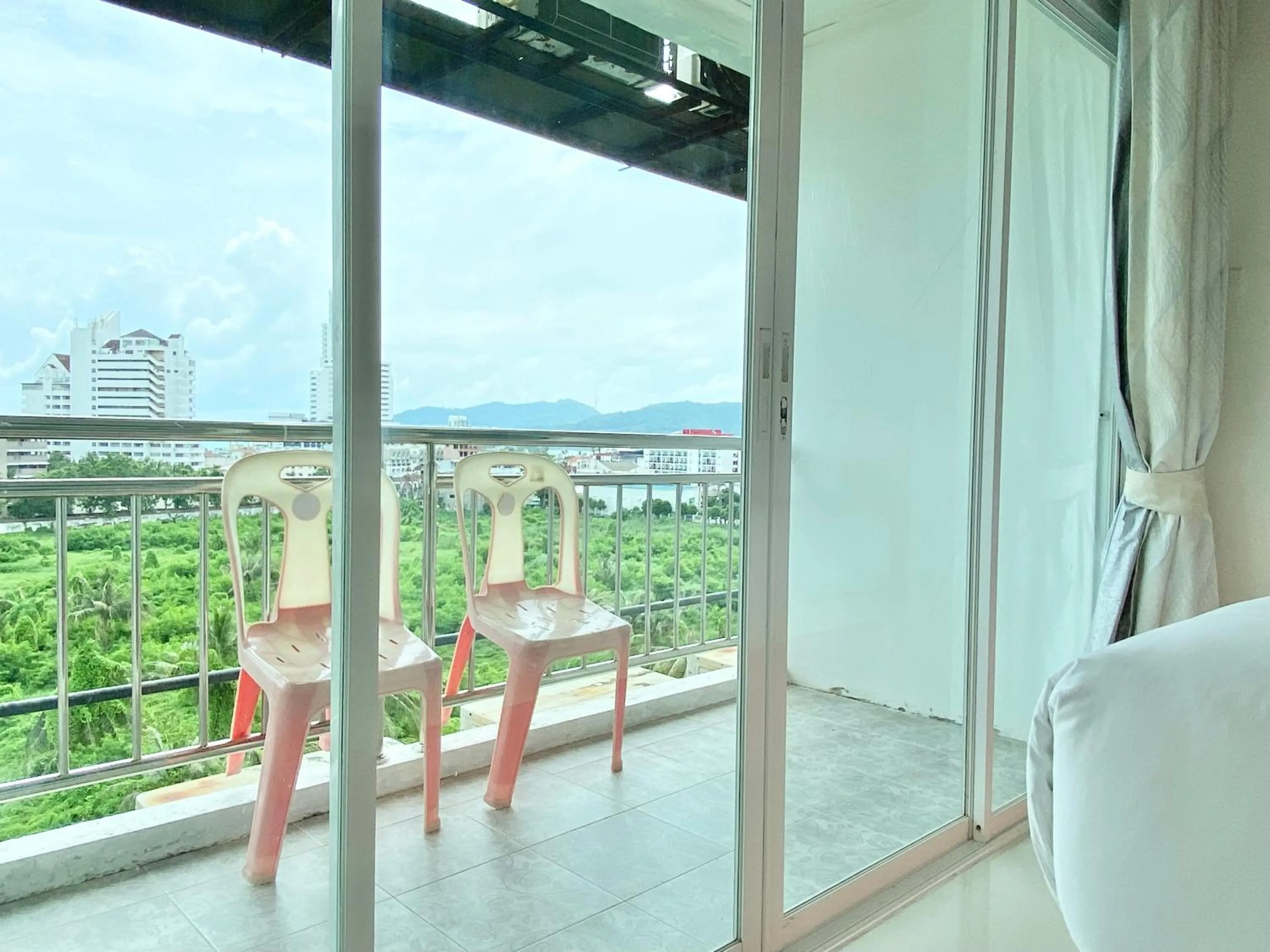 Day in Patong Platinum